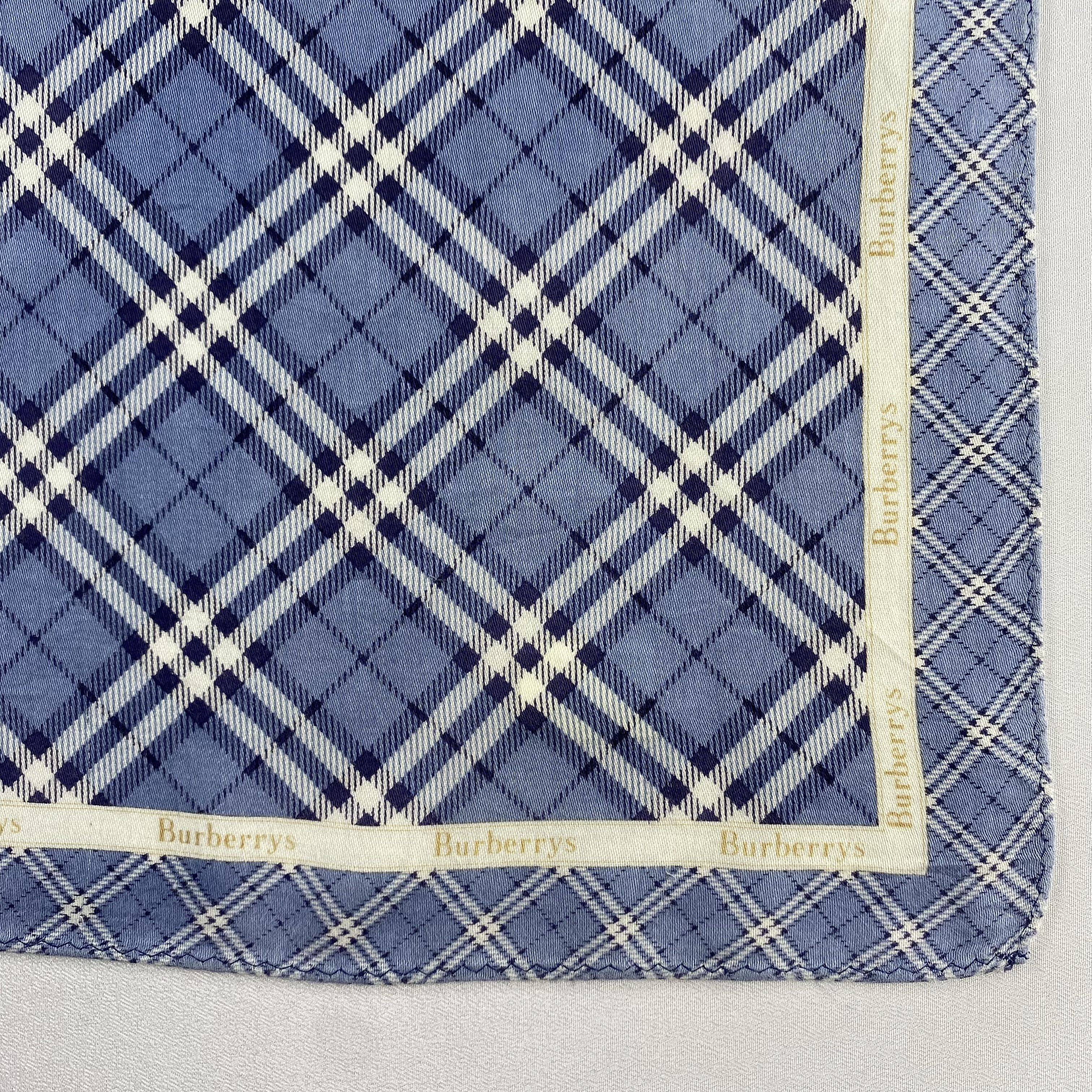Burberry × Vintage Burberry Handkerchief / Neckerchief / Bandana-P624 Size ONE SIZE - 3 Thumbnail