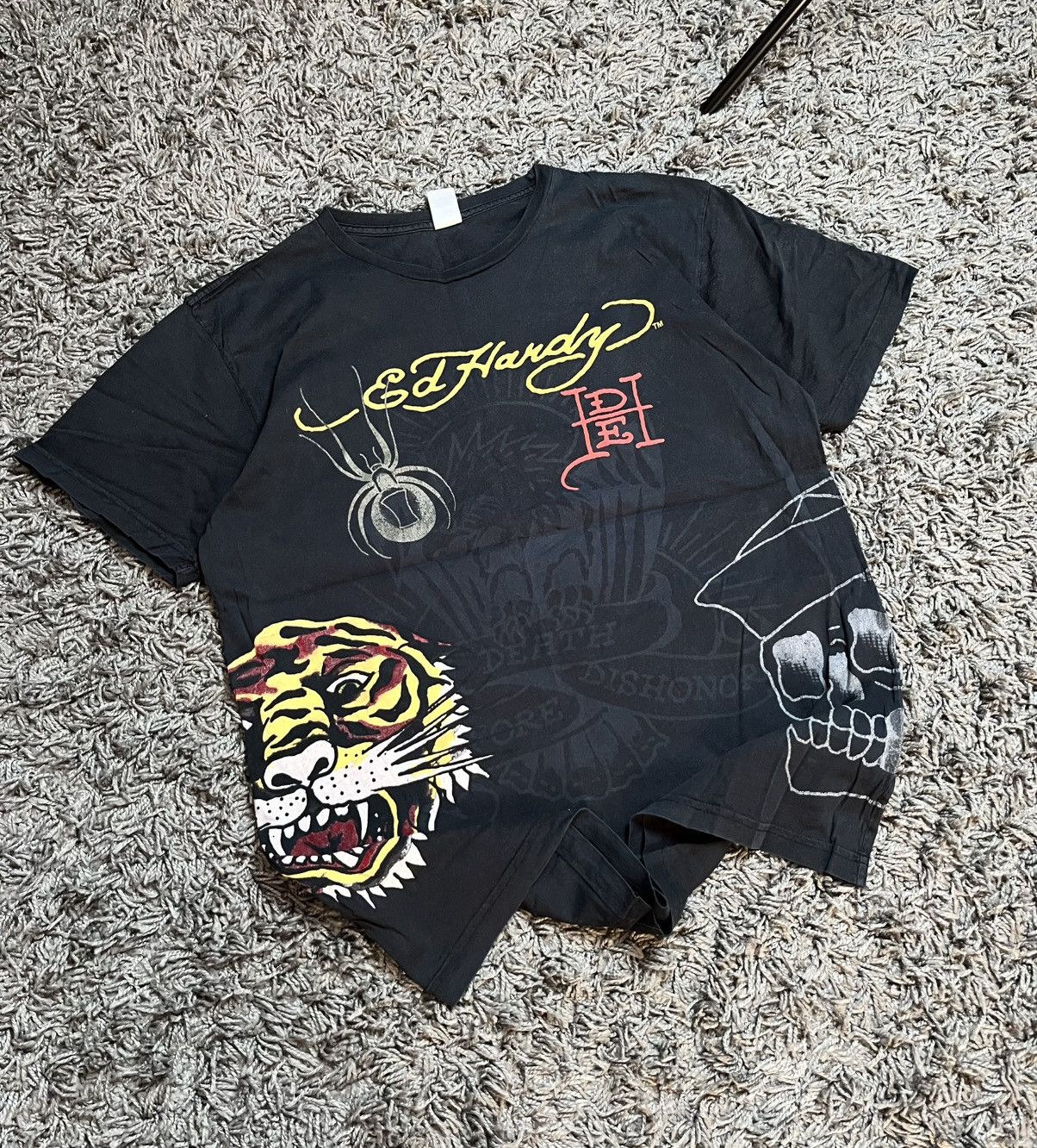 Ed Hardy Vintage Ed Hardy Y2K Graphic Tee - Tiger, Spider & Skull Size US L / EU 52-54 / 3 - 1 Thumbnail
