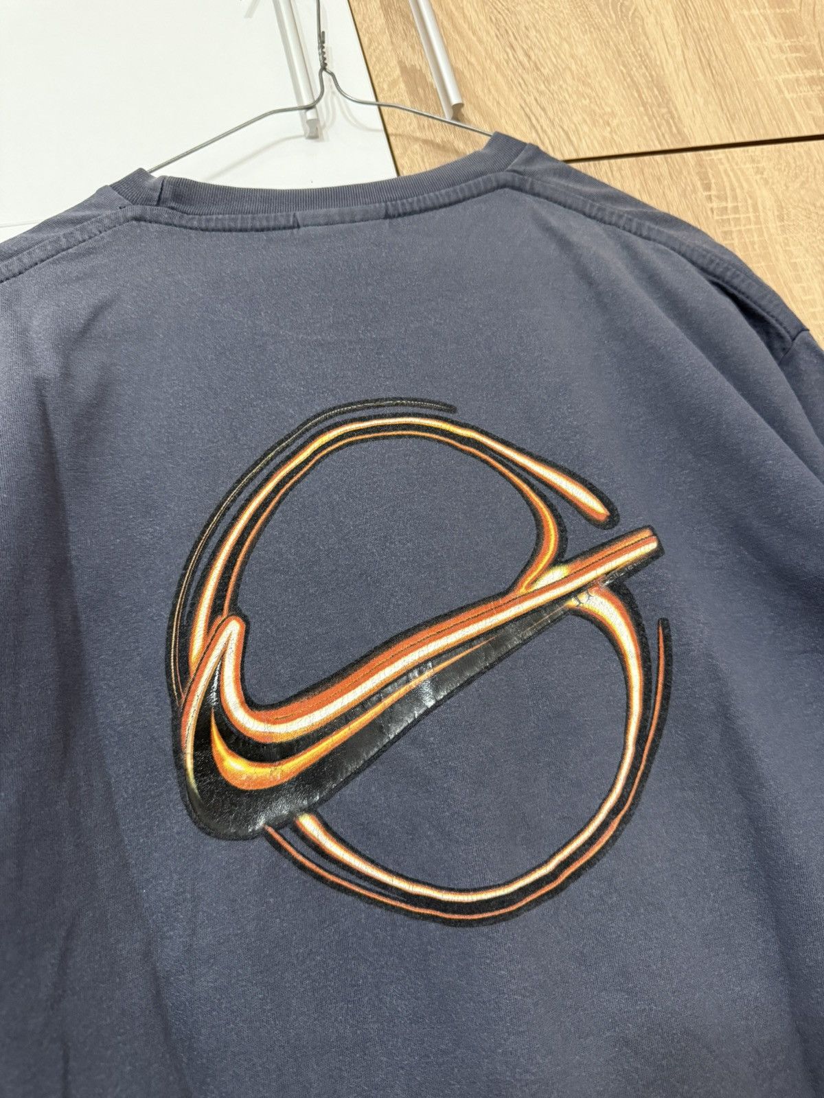 Nike Vintage Faded Nike Swoosh T Shirt Size US XL / EU 56 / 4 - 1 Thumbnail