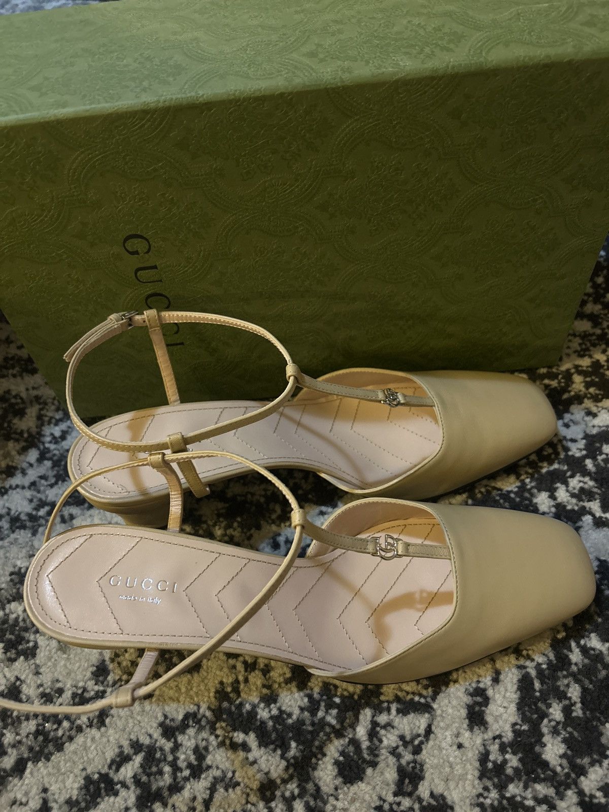 Gucci Gucci Double G T-Bar Leather Pumps Wheat Size US 10.5 / IT 40.5 - 6 Thumbnail