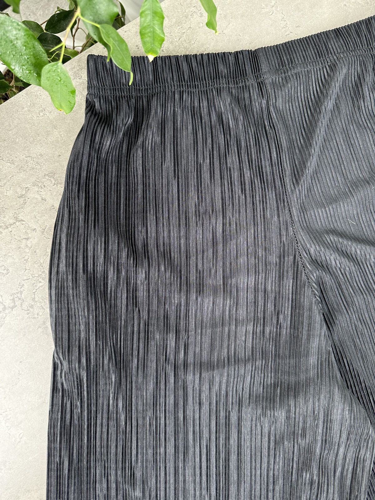 Japanese Brand Vintage Cropped Pleated Pants Size US 28 / EU 44 - 9 Thumbnail