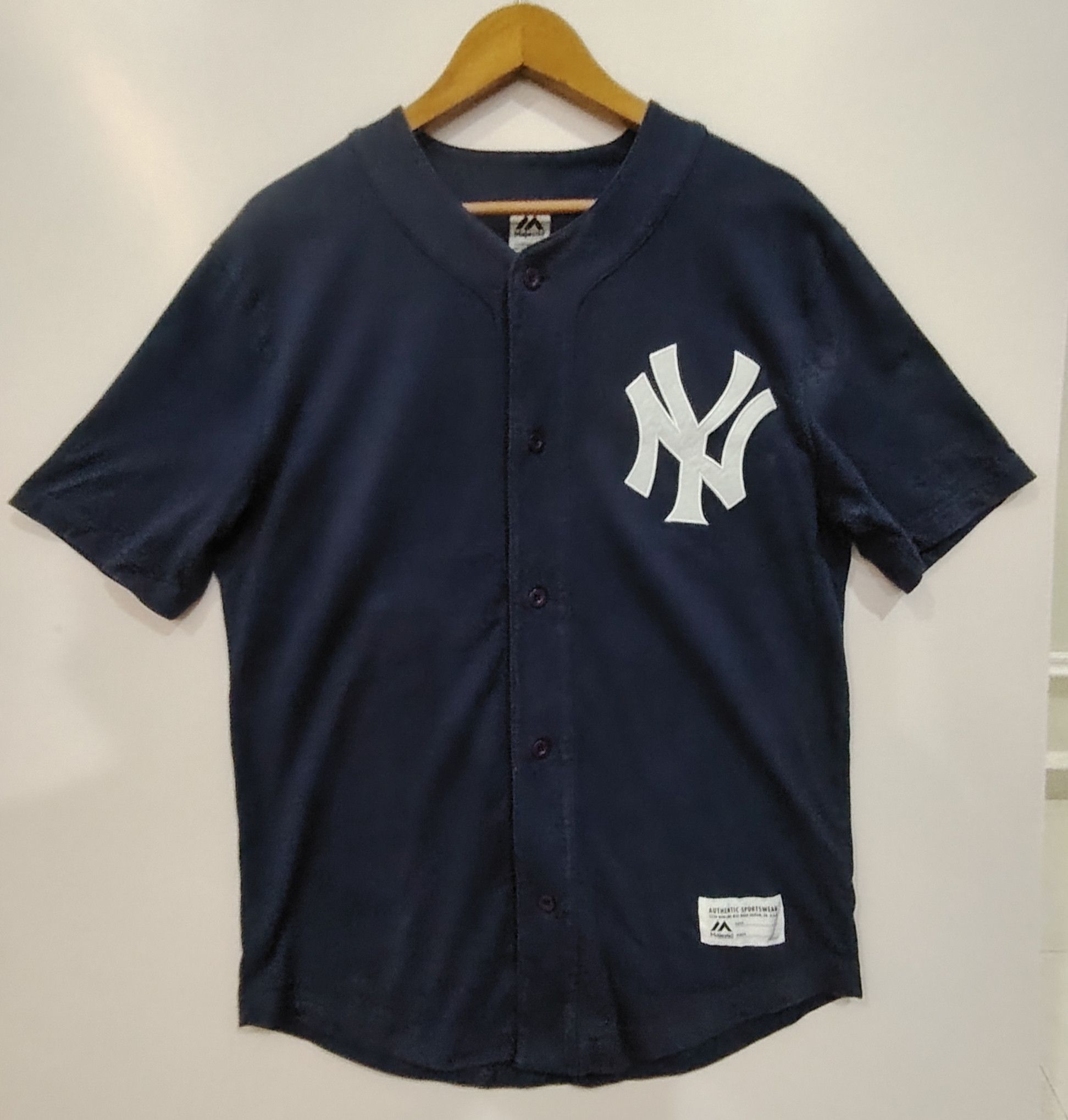 Majestic NY majestic tshirt button up Size US XL / EU 56 / 4 - 1 Thumbnail