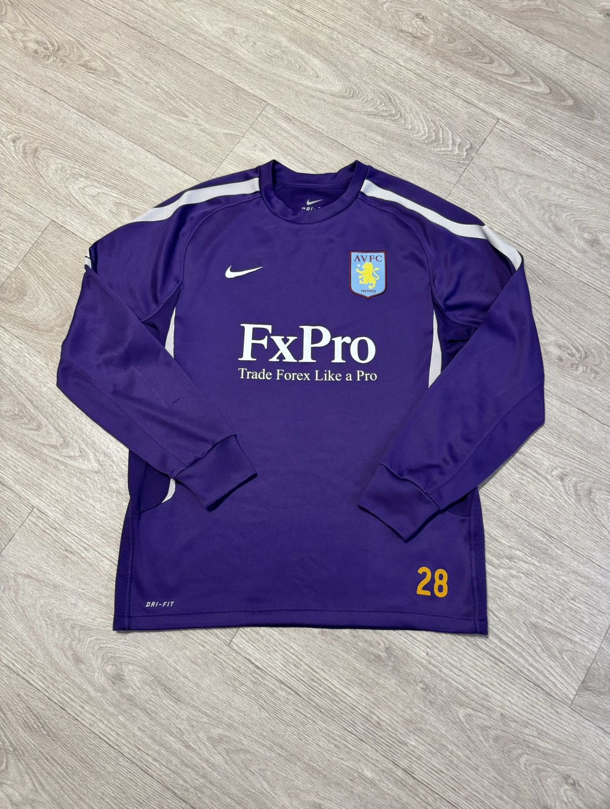 🔷Vintage Nike Aston Villa 2010/11 Track Sweatshirt🔷