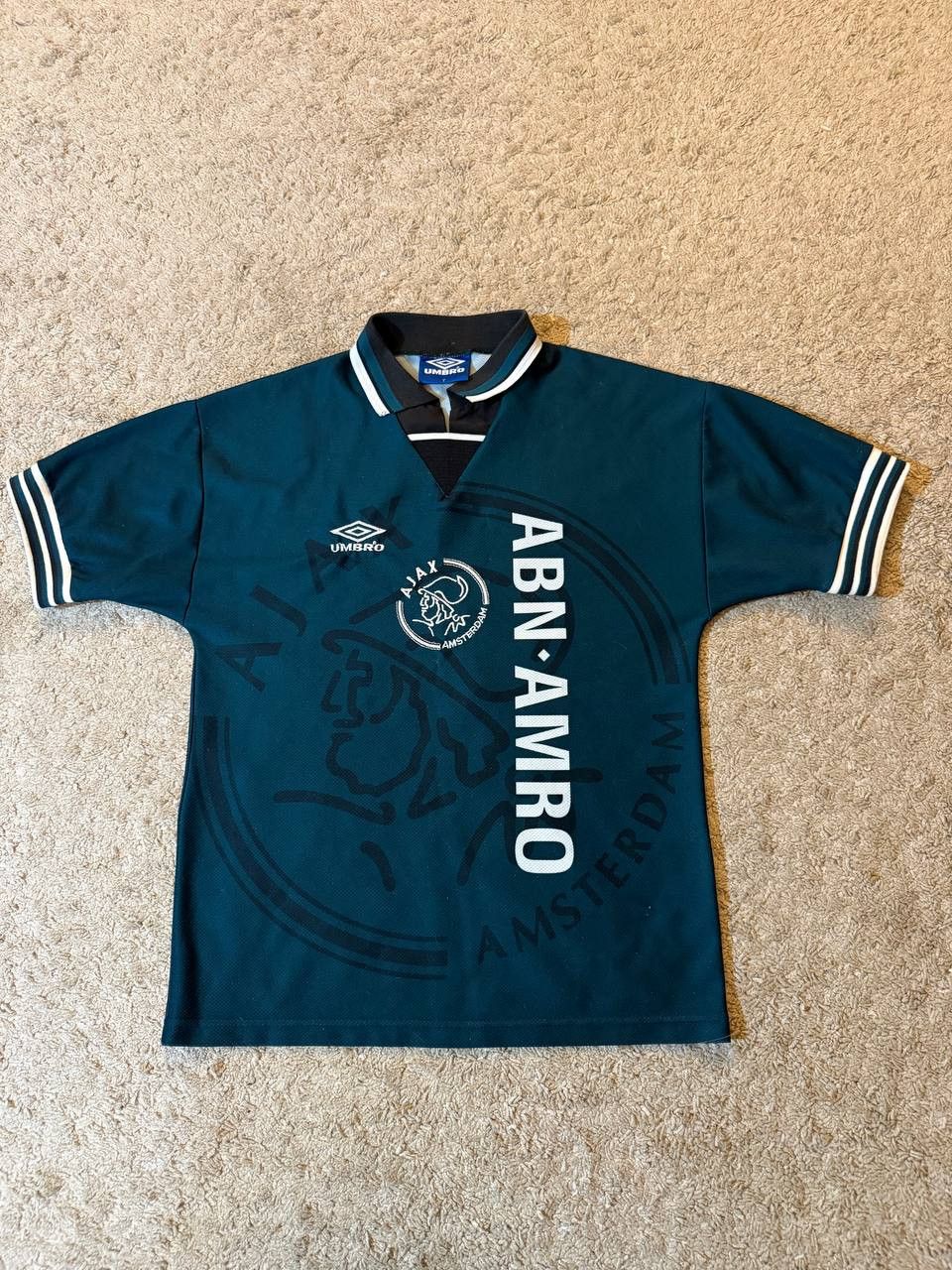 Umbro Vintage jersey Umbro Ajax away football shirt 1995/96 Size US XS / EU 42 / 0 - 9 Thumbnail