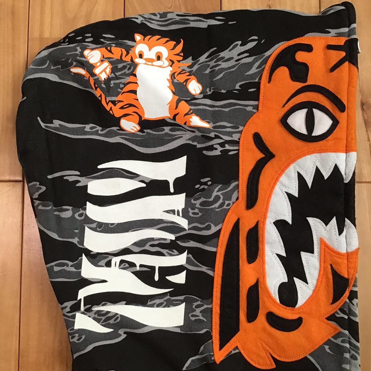 Bape × Undefeated BAPE × Undefeated Tiger Shark full zip hoodie a bathing ape Size US M / EU 48-50 / 2 - 4 Thumbnail