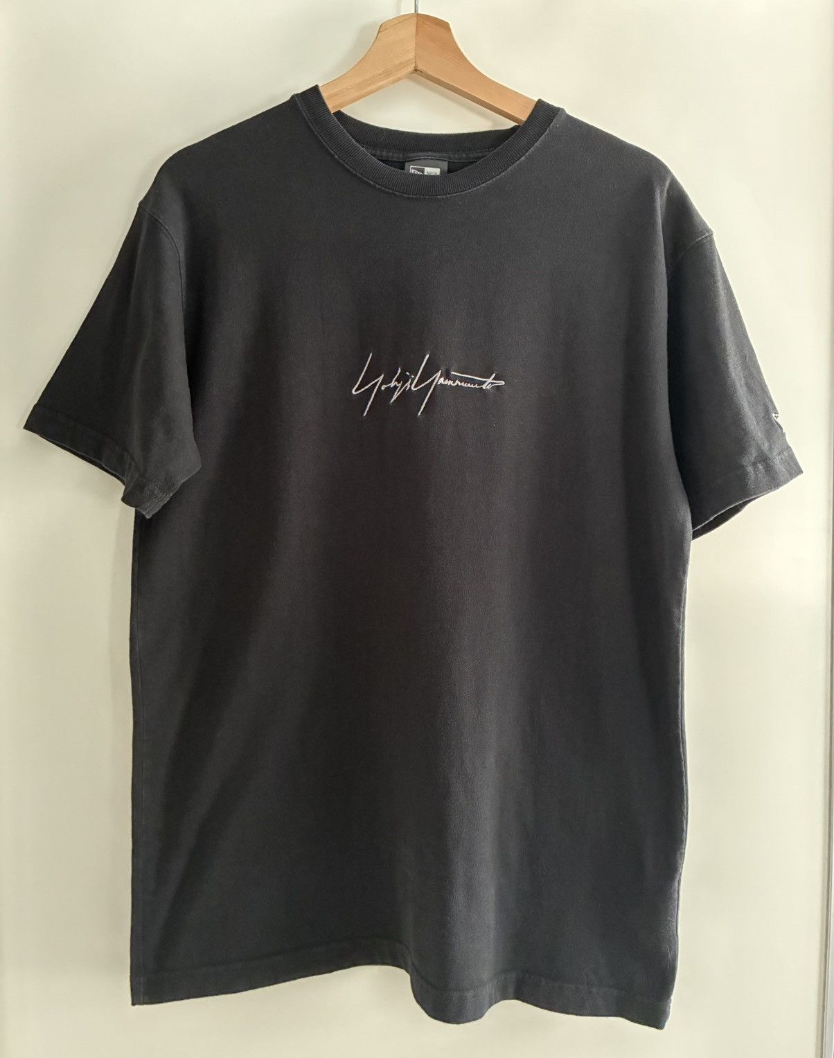 New Era × Yohji Yamamoto Yohji Yamamoto x New Era Tee Size US L / EU 52-54 / 3 - 1 Thumbnail