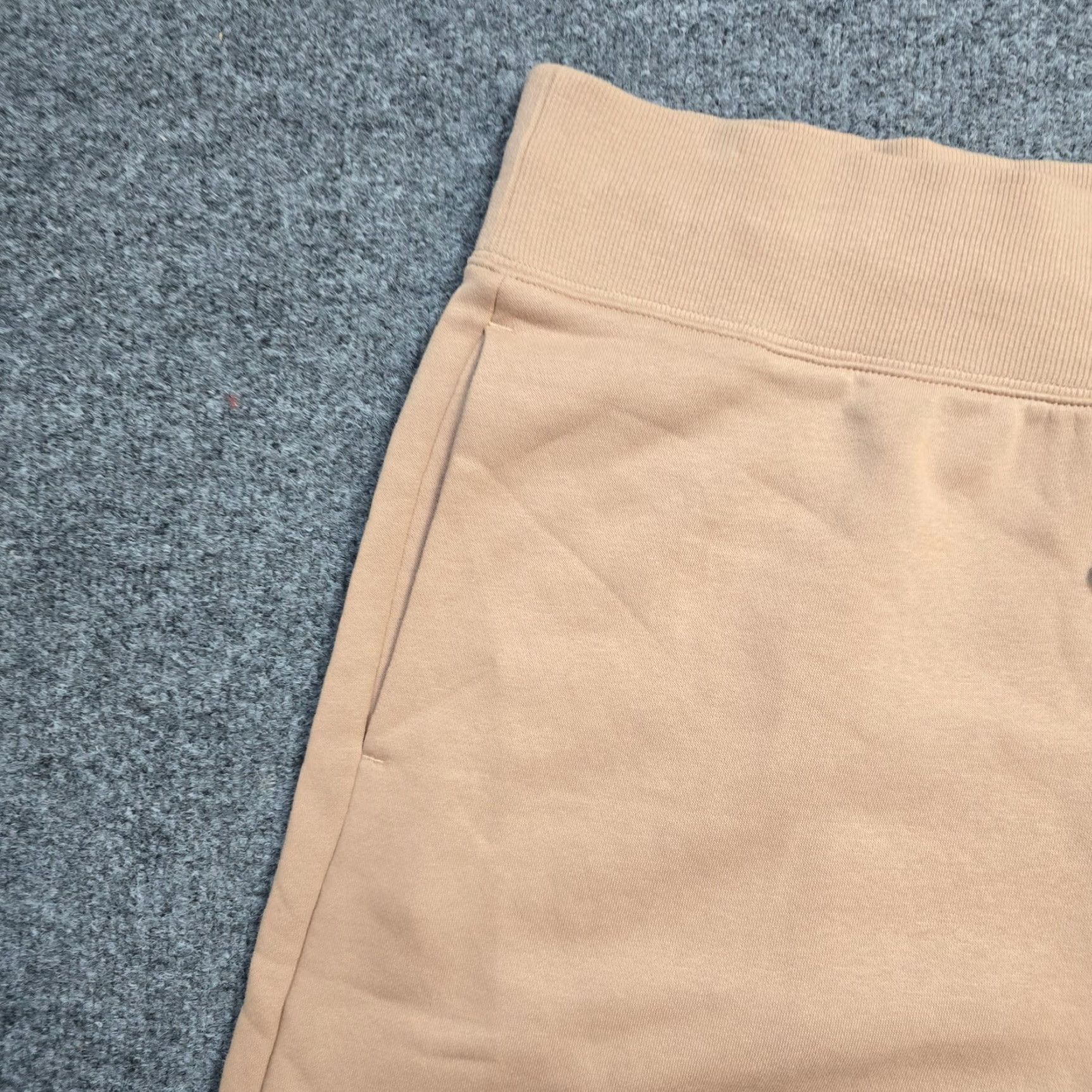 Nike Nike Pants Sweatpants Womens 2XL Beige Phoenix Fleece Pull On Lounge Casual Wide-Leg Pockets Size 40" / US 18 - 3 Thumbnail
