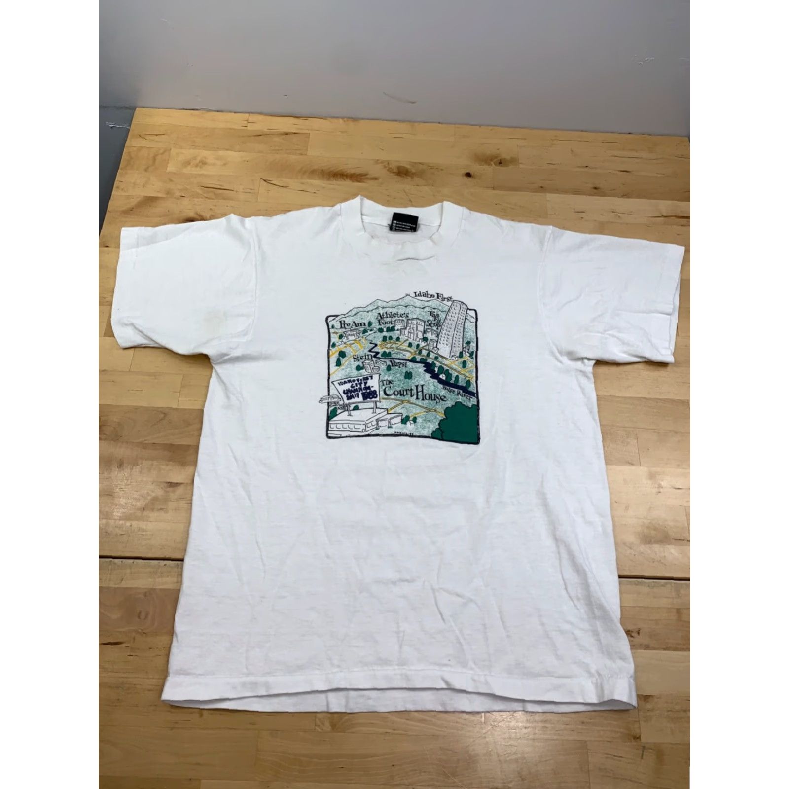 Vintage VINTAGE Screen Stars Best Idaho T Shirt Mens M White Crew Neck Short Sleeve USA 10119 80s City College Geek Retro University Shirts Mens White USA Size US M / EU 48-50 / 2 - 2 Thumbnail