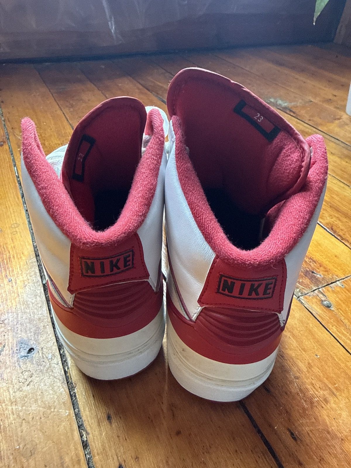 Jordan Brand Jordan 2 Retro White Red (2014) Size US 10.5 / EU 43-44 - 5 Thumbnail