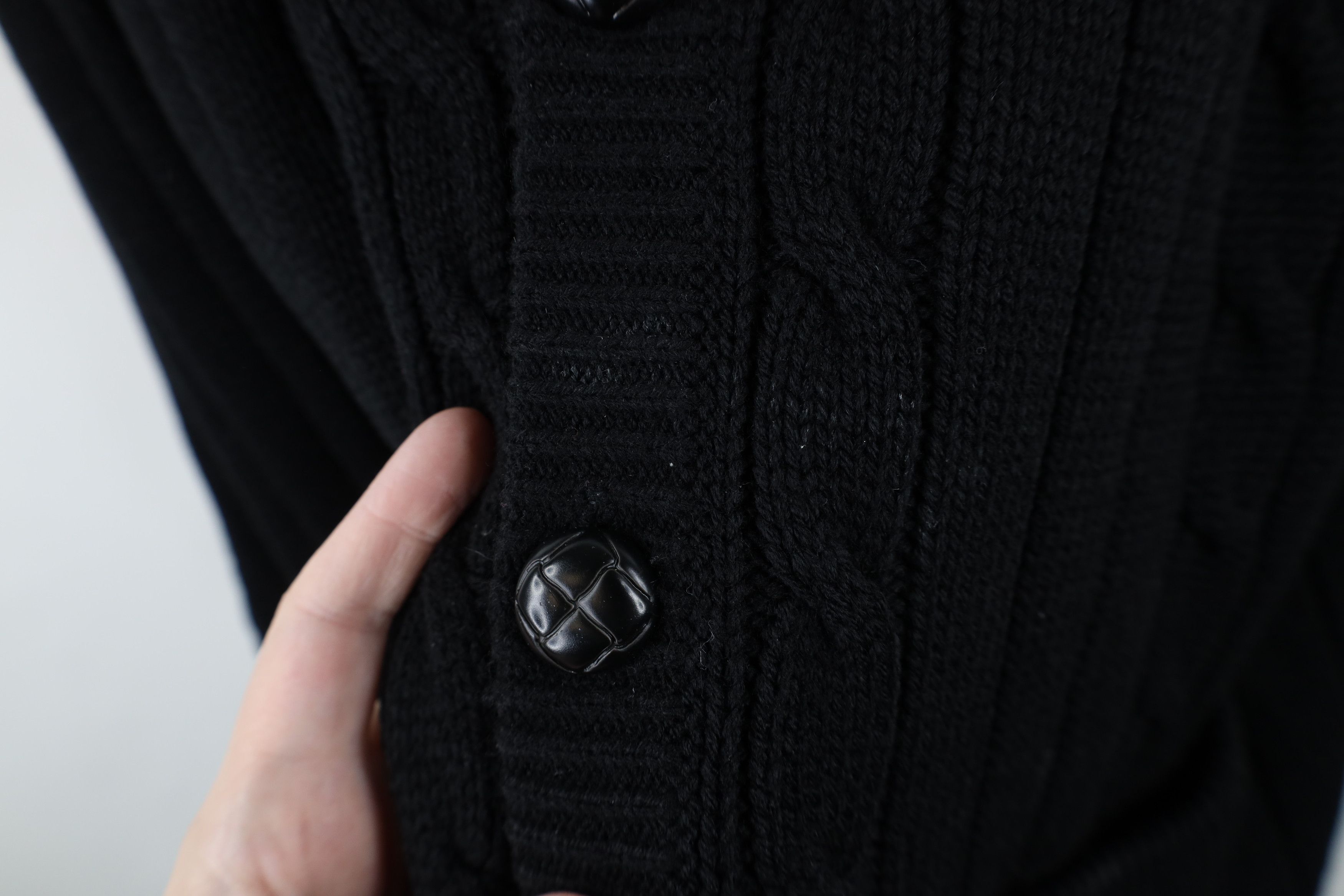 Vintage Vintage 90s Streetwear Cable Knit Cardigan Sweater Black Size US L / EU 52-54 / 3 - 5 Thumbnail