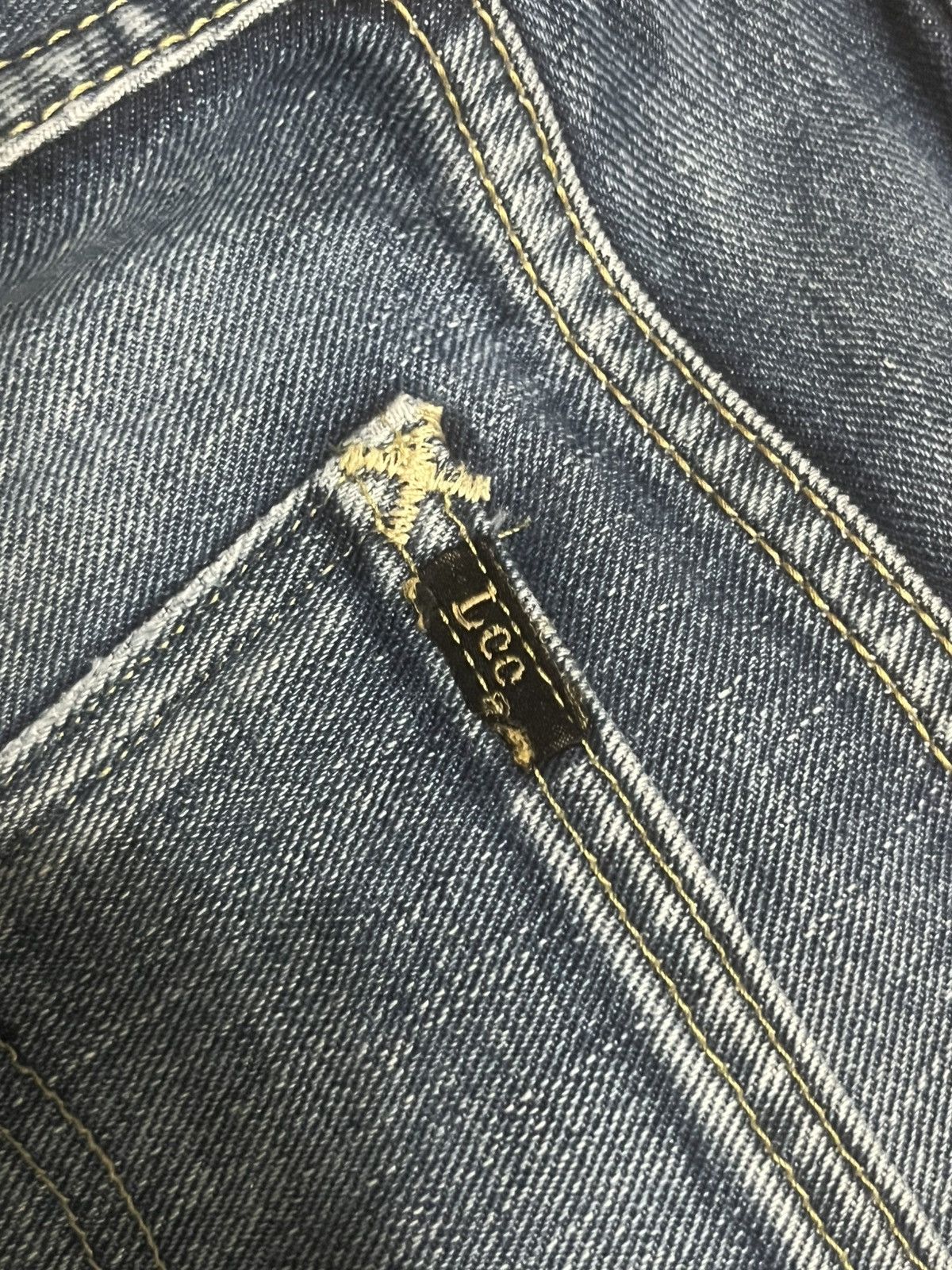 Vintage Vintage Lee Riders Blue Faded Distressed Straight Leg Jeans Size US 30 / EU 46 - 11 Thumbnail