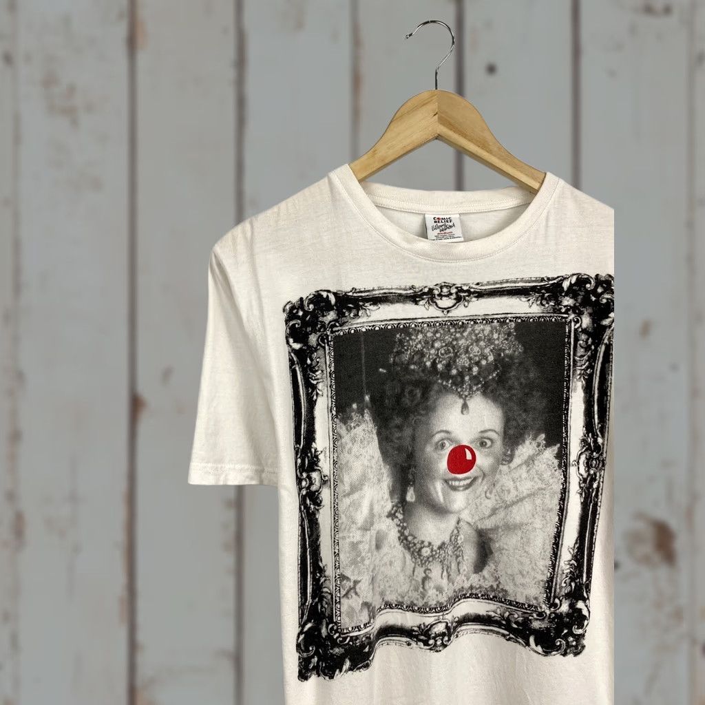 Vivienne Westwood Vivienne Westwood Comic Relief t-shirt Mens M White Retro Y2K Shirt Size US M / EU 48-50 / 2 - 1 Thumbnail