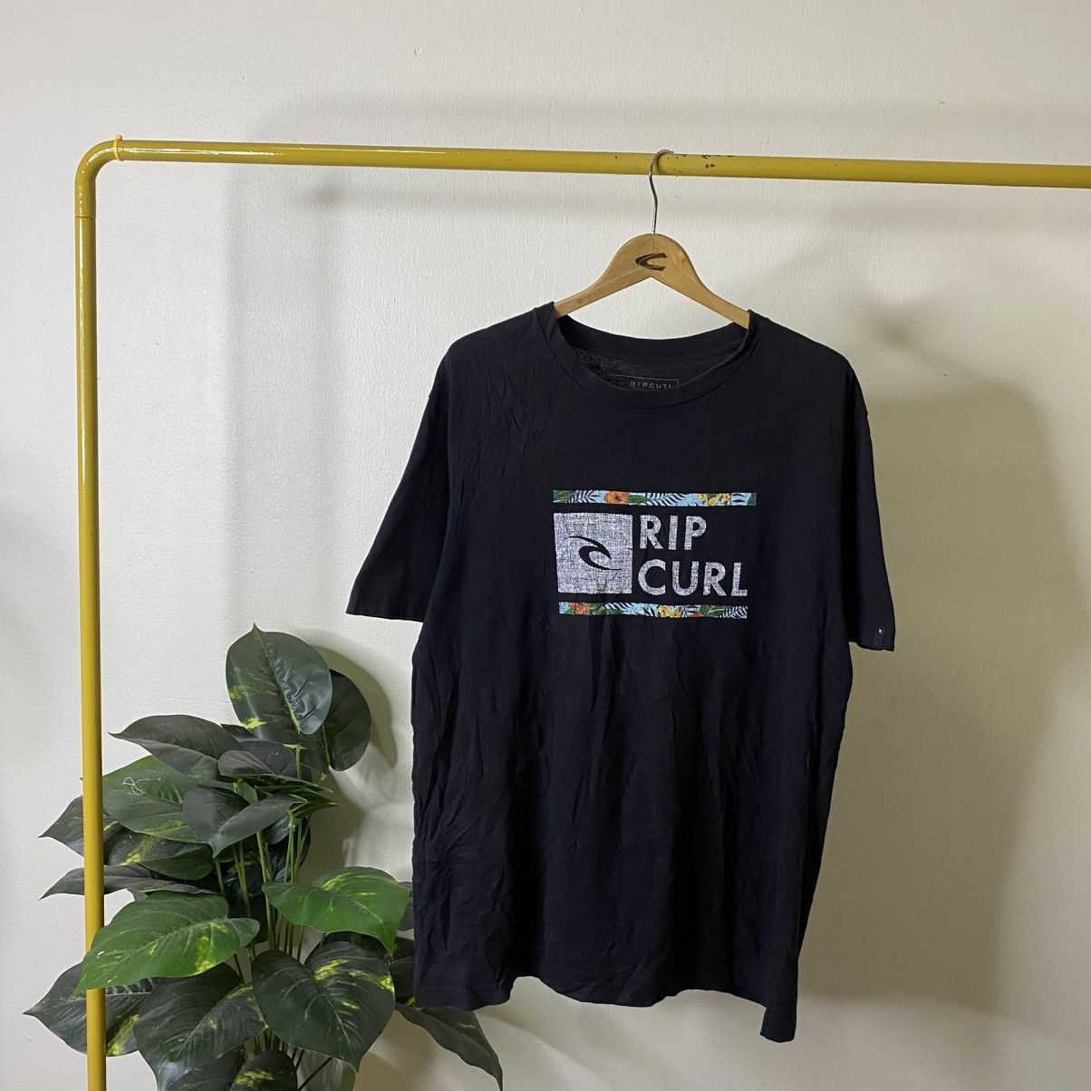 Rip Curl Y2K Ripcurl Surf T Shirt Size US L / EU 52-54 / 3 - 1 Thumbnail