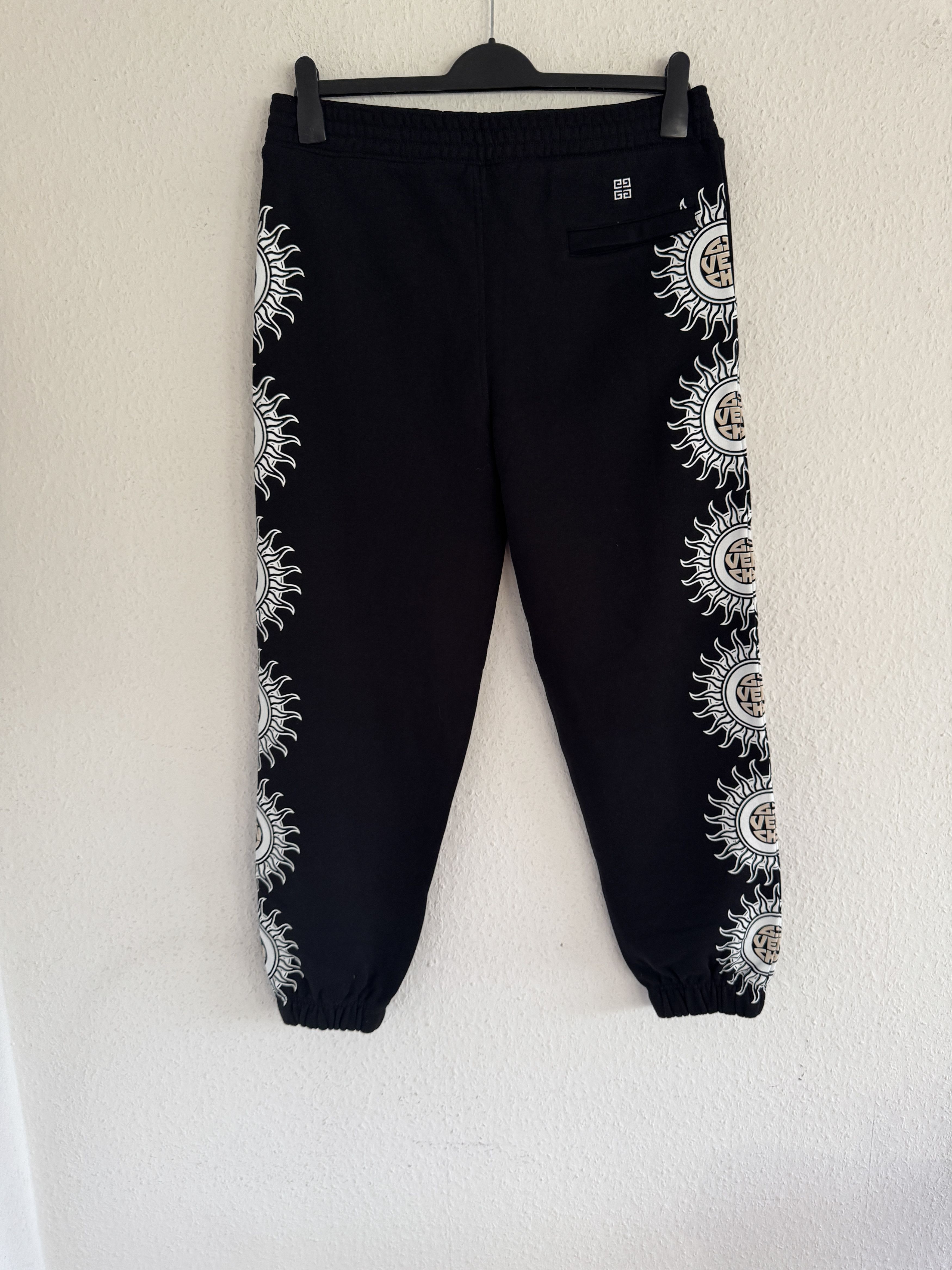 Givenchy Givenchy Black Sun Logo Joggers Size US 32 / EU 48 - 8 Thumbnail