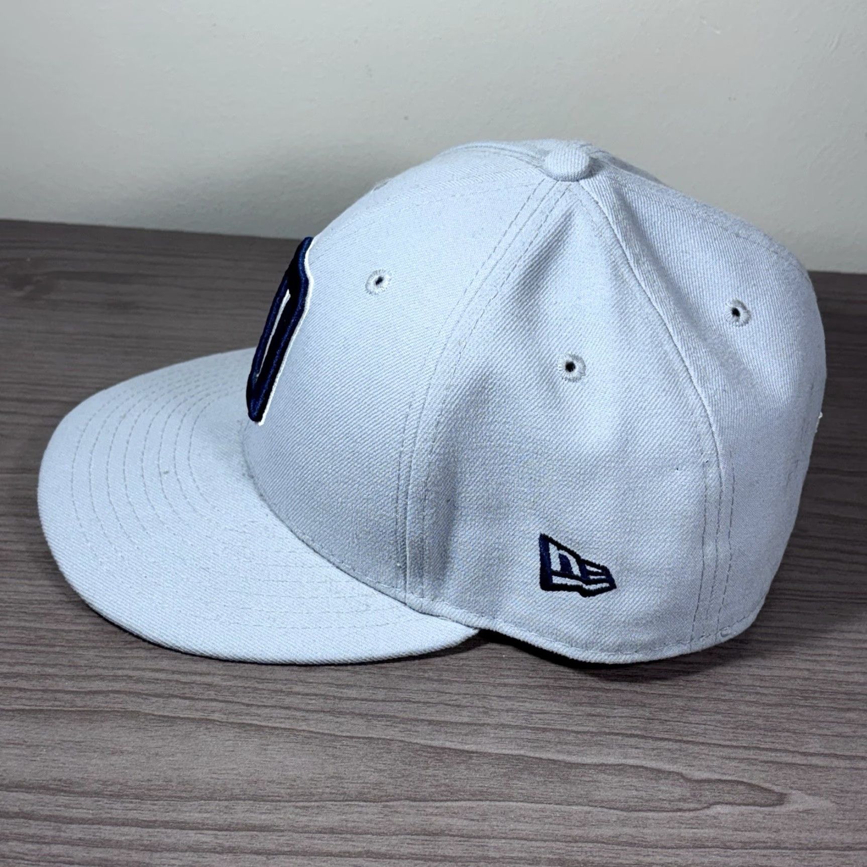 New Era VINTAGE? No. New Era Dallas Cowboys Solid Grey On Field NFL Cap 5950 Fitted Limited Edition Size ONE SIZE - 2 Thumbnail