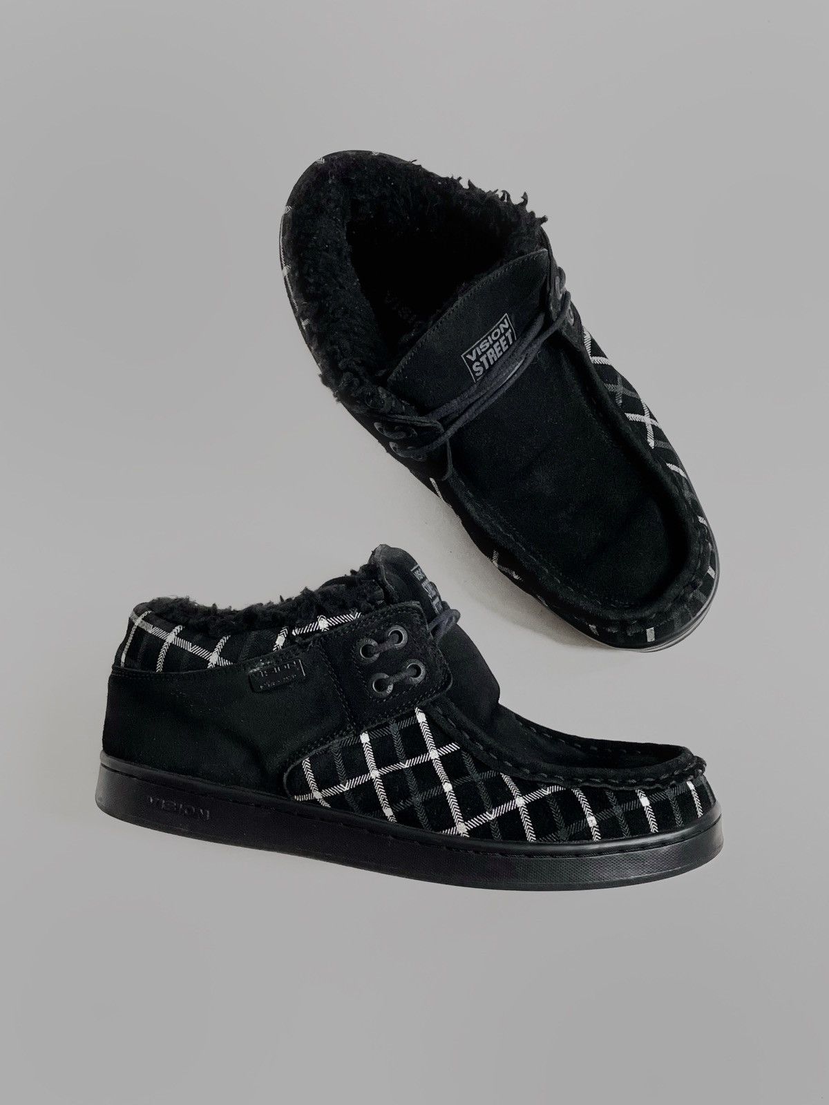 Vision Streetwear Vintage Vision Streetwear fur sneakers 2000s Size US 10.5 / EU 43-44 - 2 Thumbnail