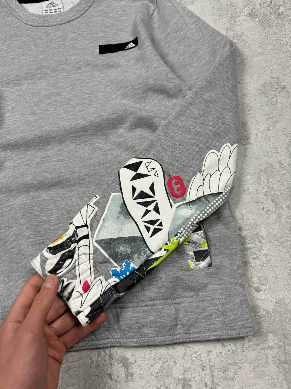 Adidas Vintage Adidas Y2K Sweatshirt Big Logo On The Sleeve Size M Size US M / EU 48-50 / 2 - 7 Thumbnail