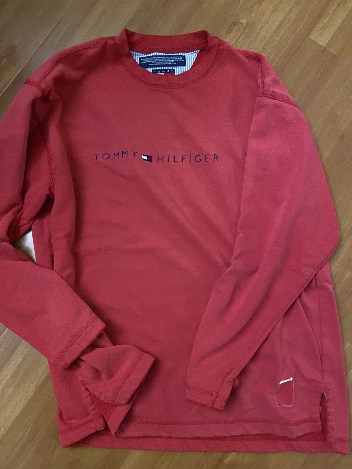 Tommy Hilfiger × Vintage Vintage Tommy Hilfiger Crewneck Size US M / EU 48-50 / 2 - 1 Thumbnail