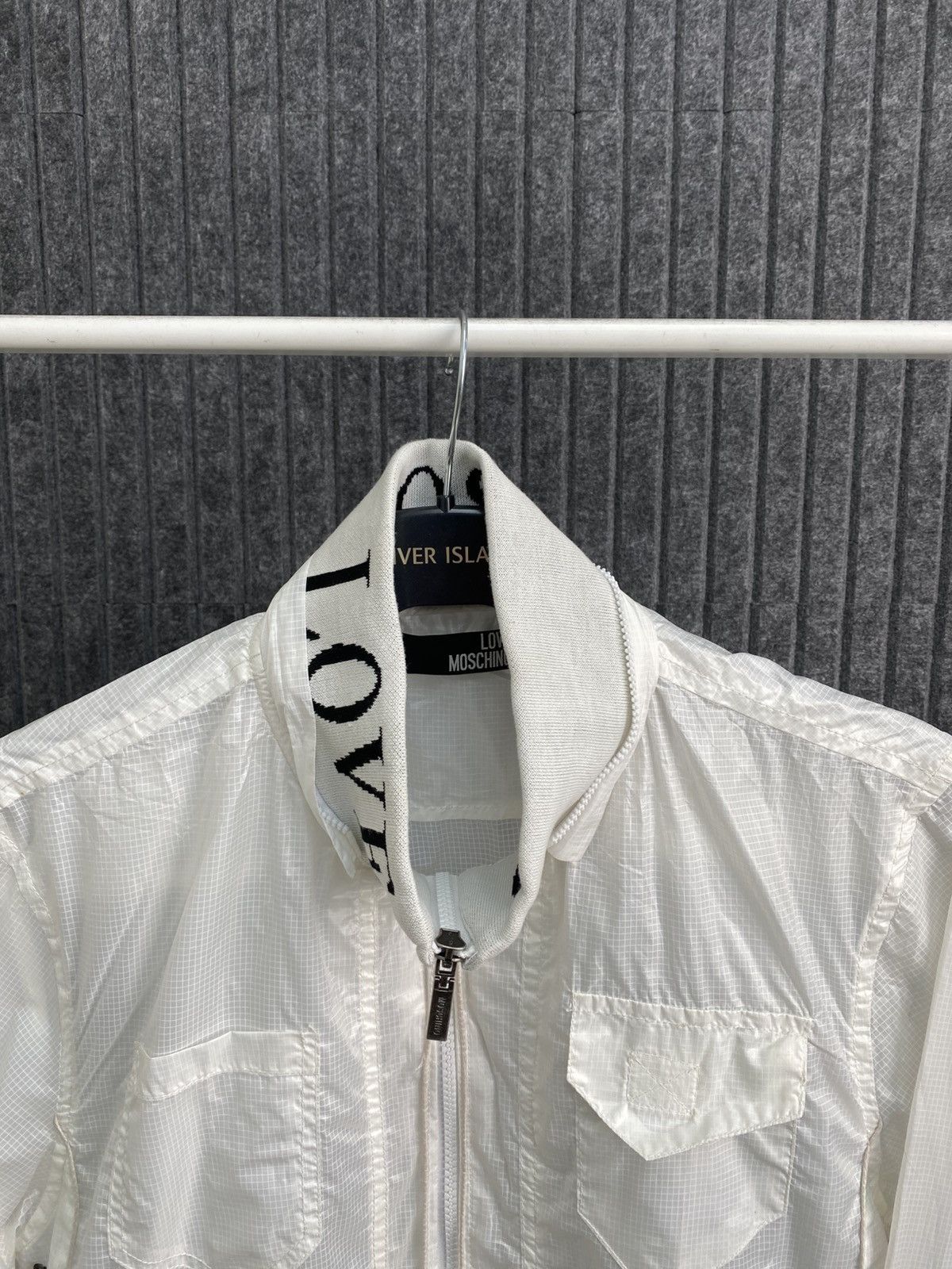 Love Moschino Love Moschino Women’s White Lightweight Jacket Zip Up Size M / US 6-8 / IT 42-44 - 4 Thumbnail