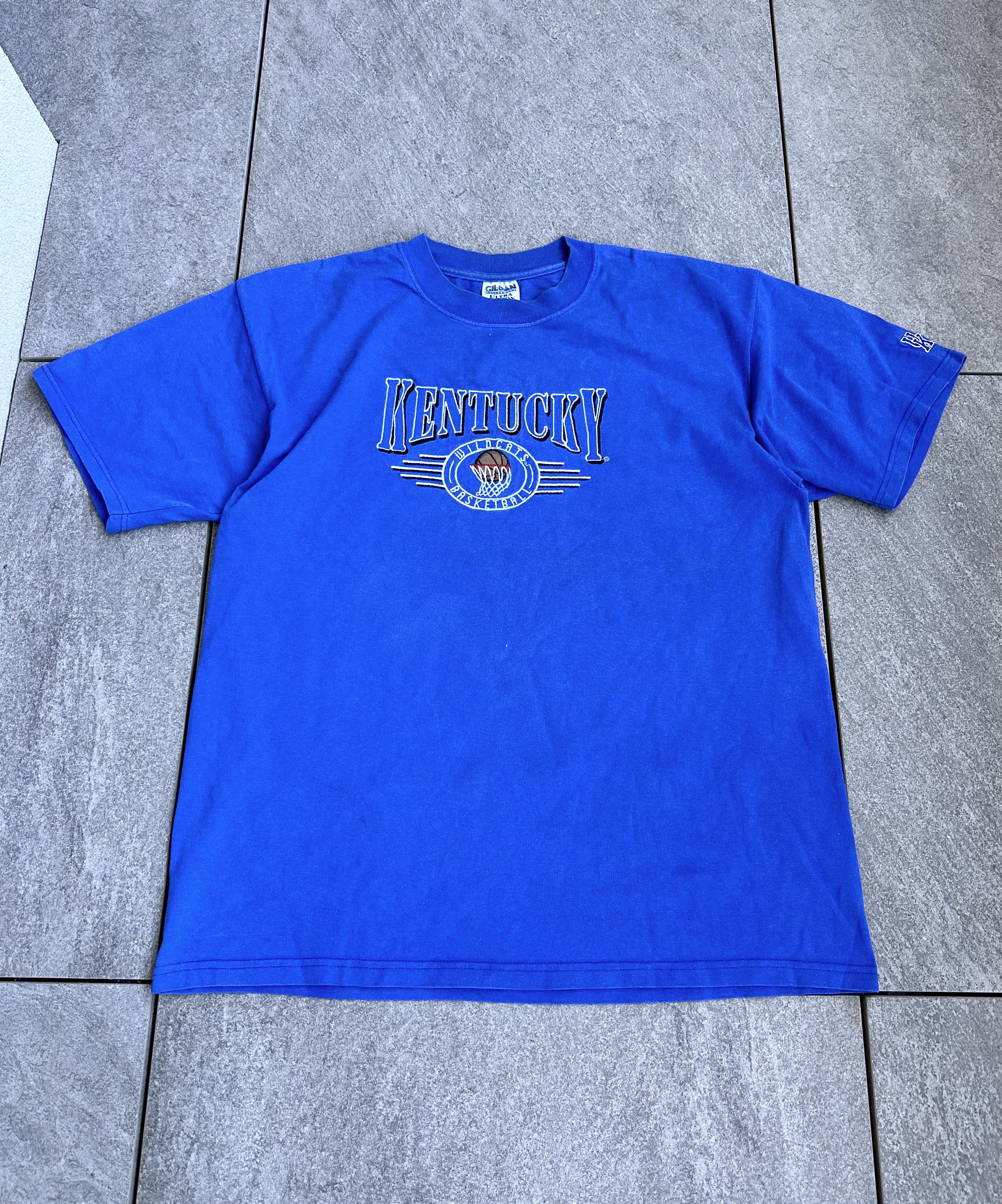Vintage Vintage Kentucky Wildcats Basketball Usa tee Size US XL / EU 56 / 4 - 1 Thumbnail