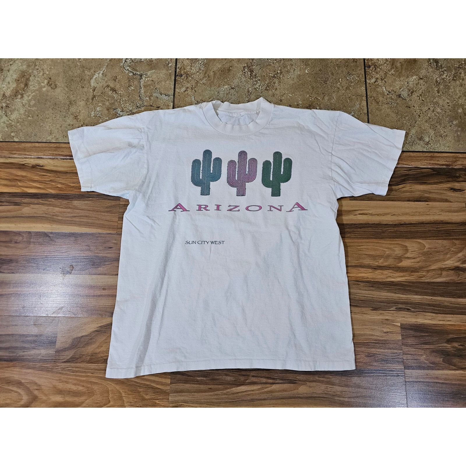 Other Arizona Saguaro Cactus Desert Souvenir White T-Shirt L 1990s Size US L / EU 52-54 / 3 - 1 Thumbnail