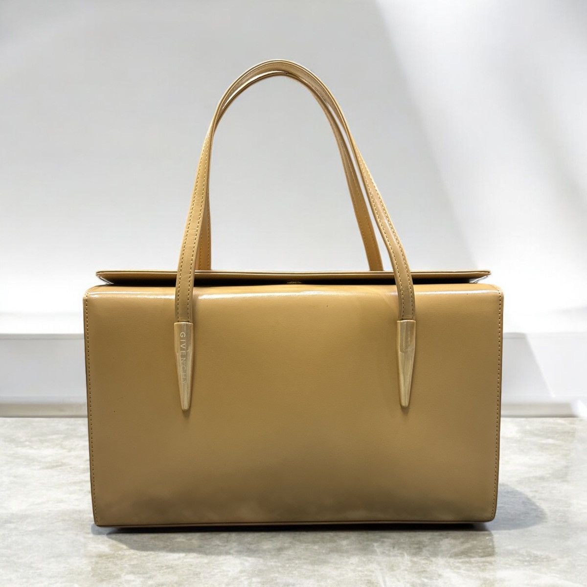 Givenchy VINTAGE GIVENCHY MAROQUINERIE BOX LEATHER BAG Size ONE SIZE - 1 Thumbnail