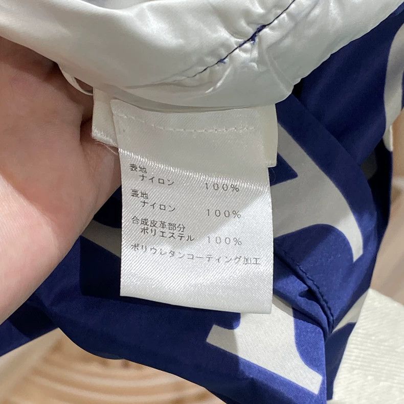 Louis Vuitton Louis Vuitton Blue Bermuda presbyopic logo shorts Size US 36 / EU 52 - 4 Thumbnail