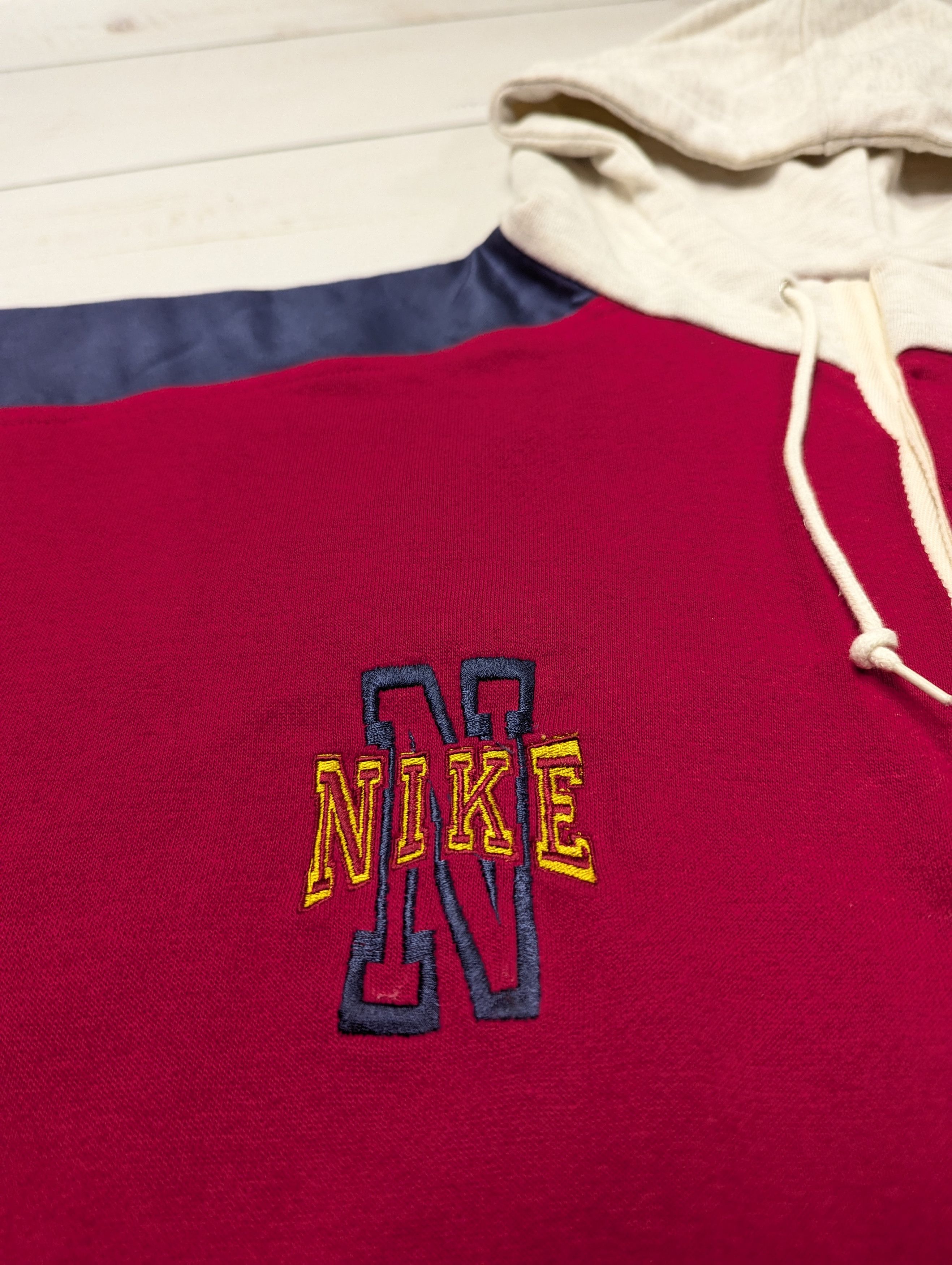 Nike Nike vintage 1980 big logo spell out hoodie size XL Size US XL / EU 56 / 4 - 9 Thumbnail