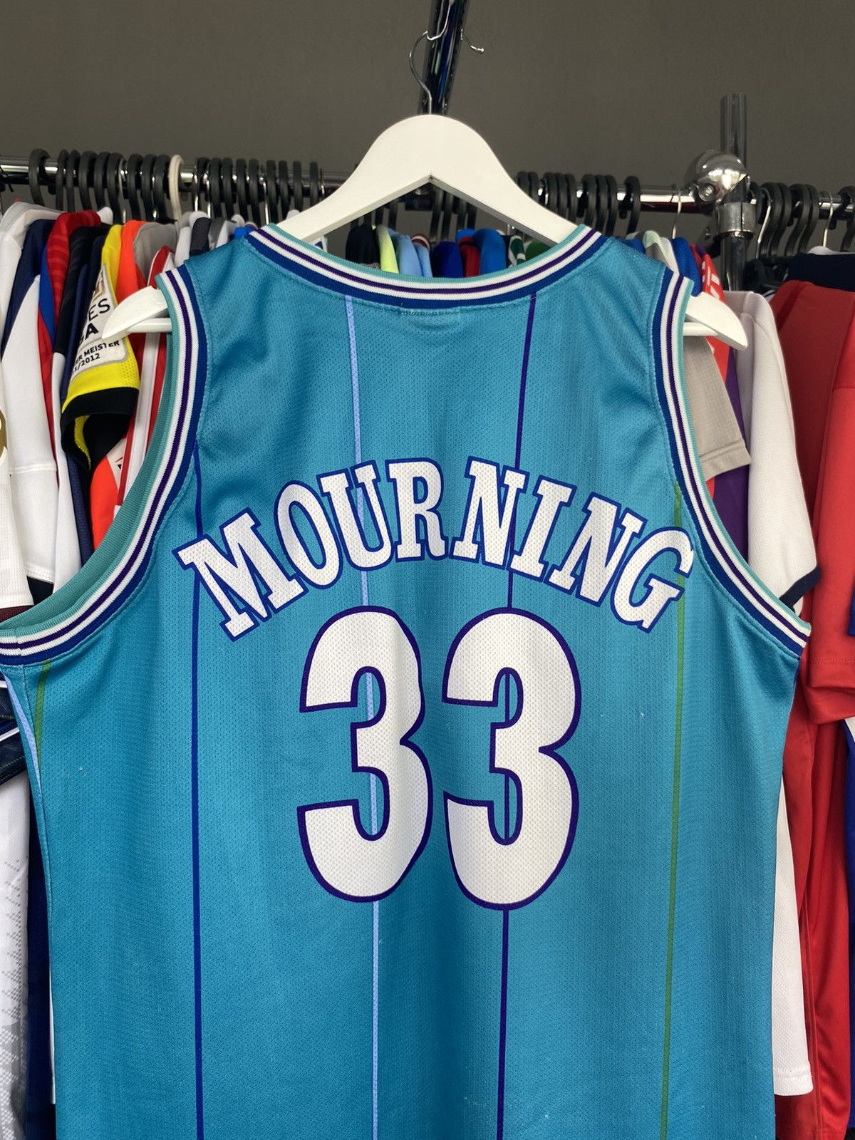 Champion VINTAGE CHARLOTTE HORNETS NBA BASKETBALL JERSEY #33 MOURNING Size US XL / EU 56 / 4 - 2 Thumbnail