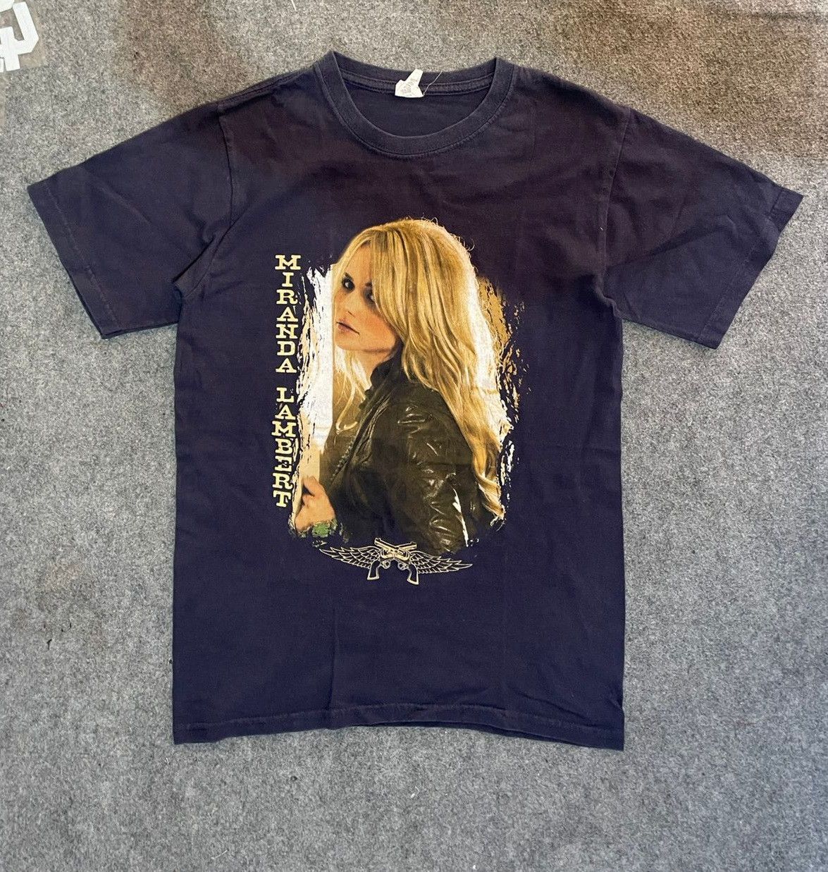 Anvil VINTAGE MIRANDA LAMBERT THE REVOLUTION CONTINUES T-SHIRT Size S / US 4 / IT 40 - 1 Thumbnail
