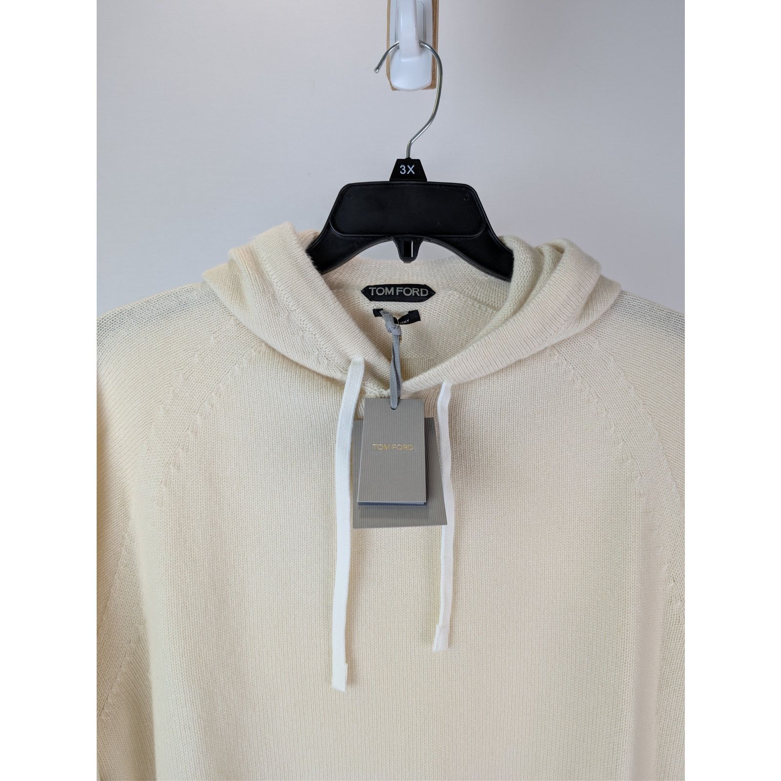 Tom Ford o1rshd1 Knitwear Hoodie in Nat Sld / Beige 54 Size US L / EU 52-54 / 3 - 6 Thumbnail