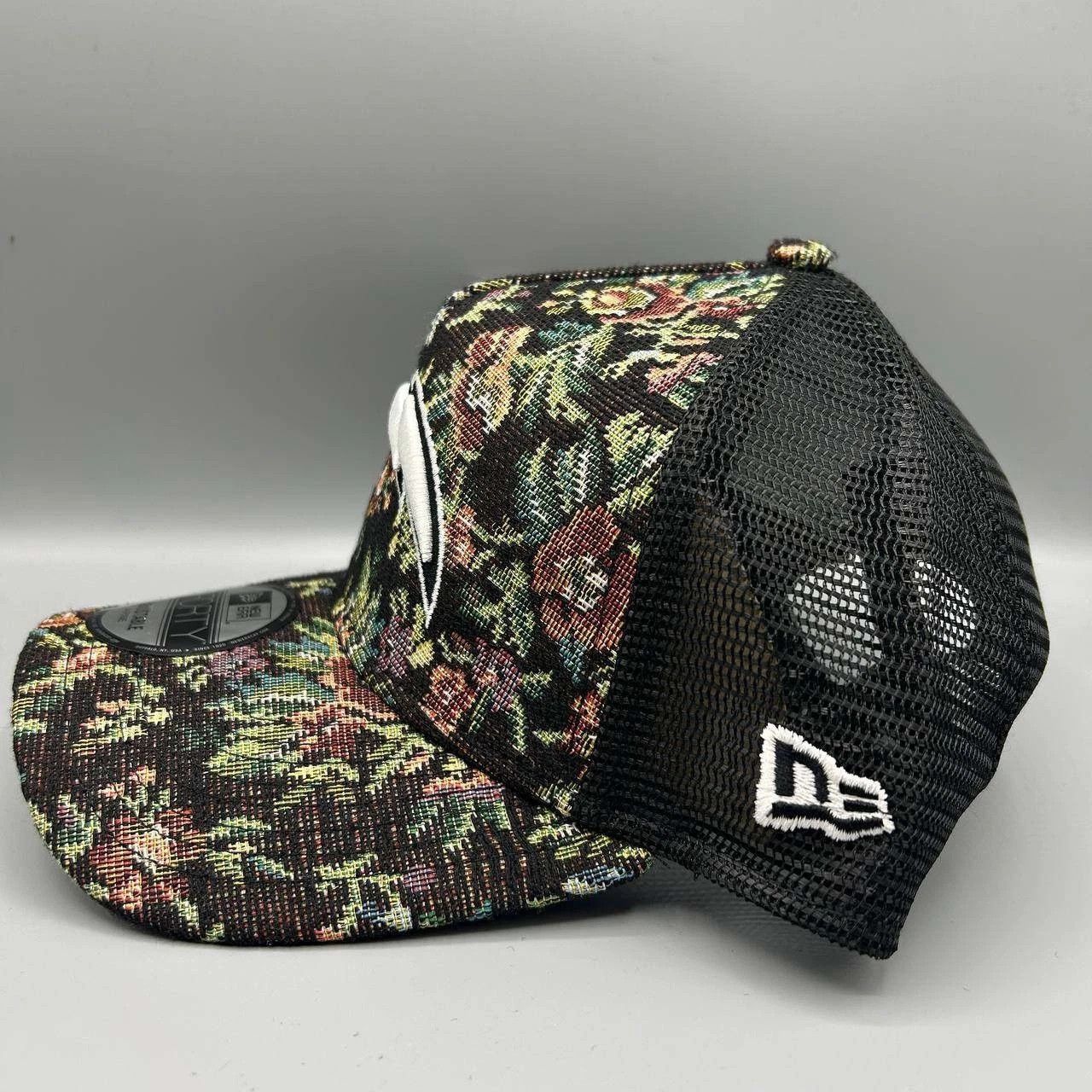 New Era Los Angeles Chargers Trucker Hat Men Floral SnapBack A-Frame Size ONE SIZE - 7 Thumbnail