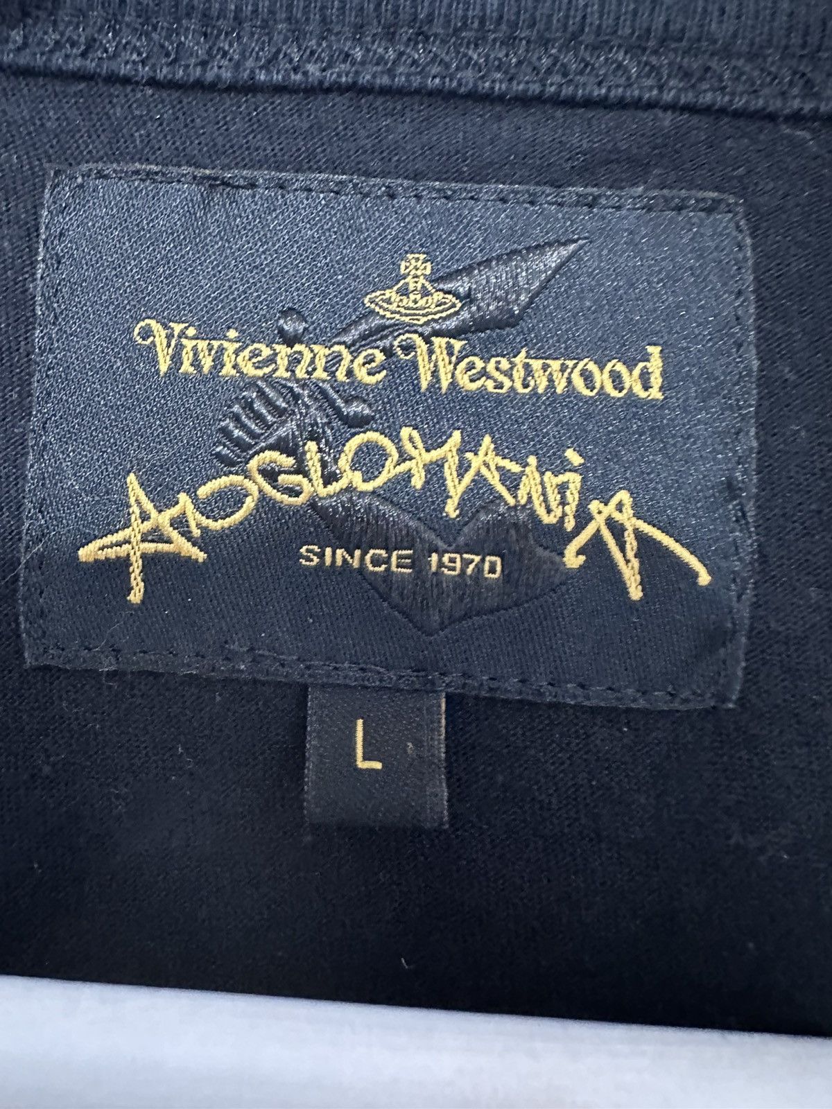 Designer × Vivienne Westwood Vivienne Westwood T shirt women big logo gold Size L / US 10 / IT 46 - 4 Thumbnail