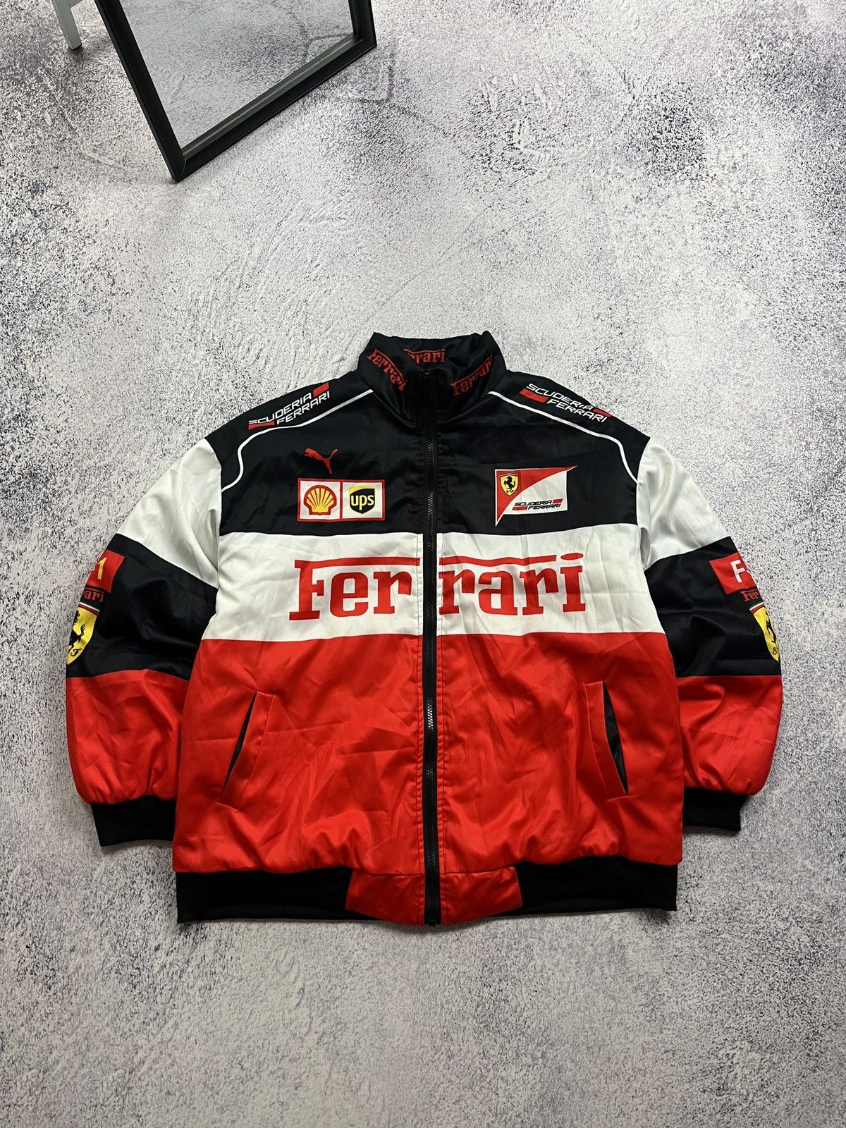 Ferrari × Formula 1 Ferrari F1 Racing Jacket Hype Rare Big Logo Marlboro Size US M / EU 48-50 / 2 - 1 Thumbnail