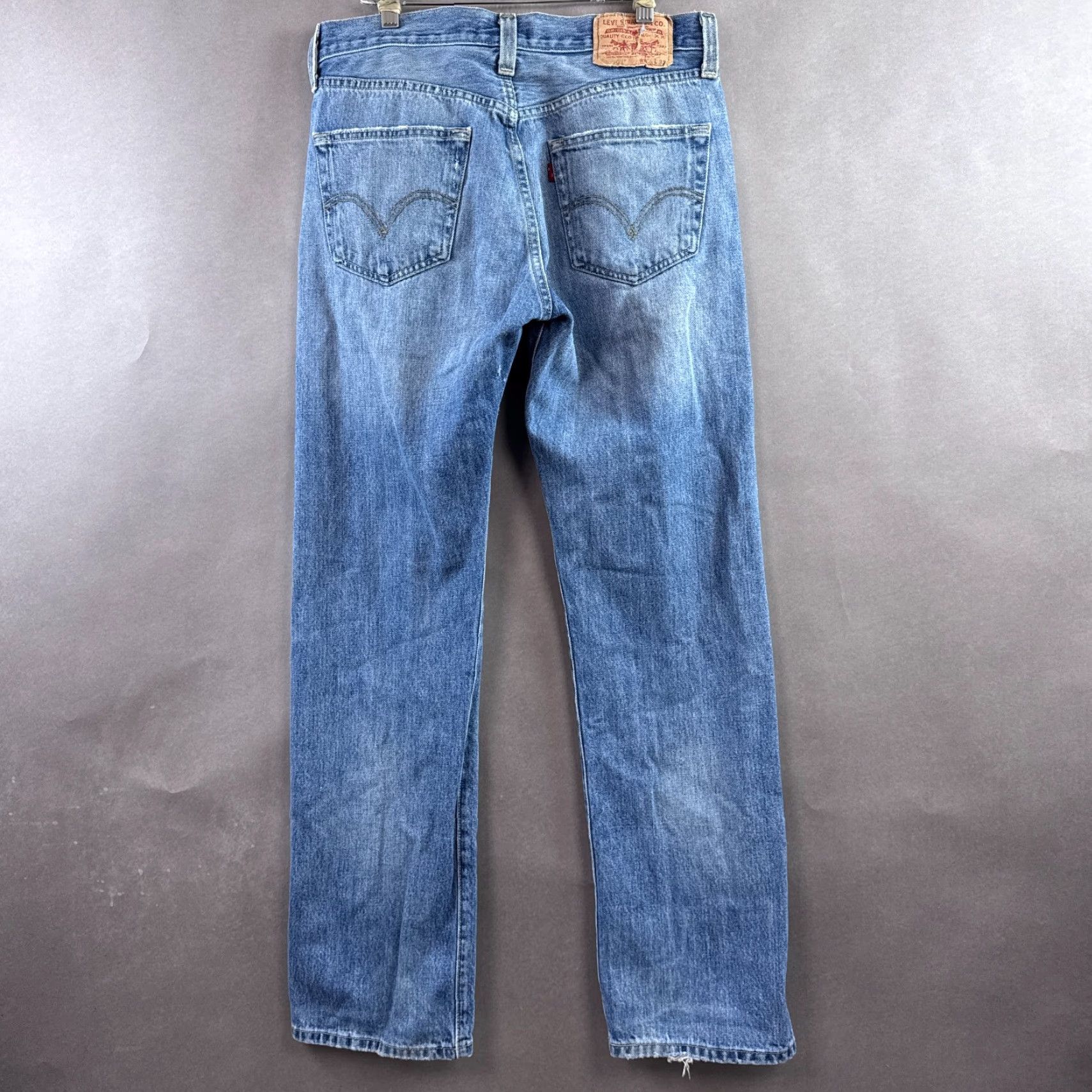 Levi's Levi's 501 Jeans Mens 32x32 Blue Thrashed Destroyed Button Fly Work Denim Straight 5-Pocket Classic Regular Waist 32in Inseam Jeans Mens Blue Size US 32 / EU 48 - 4 Thumbnail