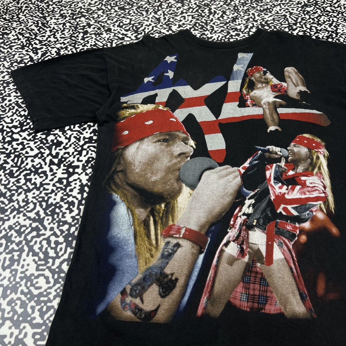 Guns N' Roses Vintage 90s Guns N Roses Axl Rose Use Your Illusion T-shirt Size US XL / EU 56 / 4 - 11 Thumbnail