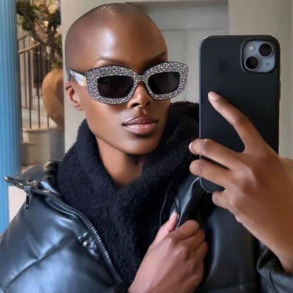 Loewe New, LOEWE Sunglasses LW4114IS 90A Authentic Size ONE SIZE - 17 Thumbnail