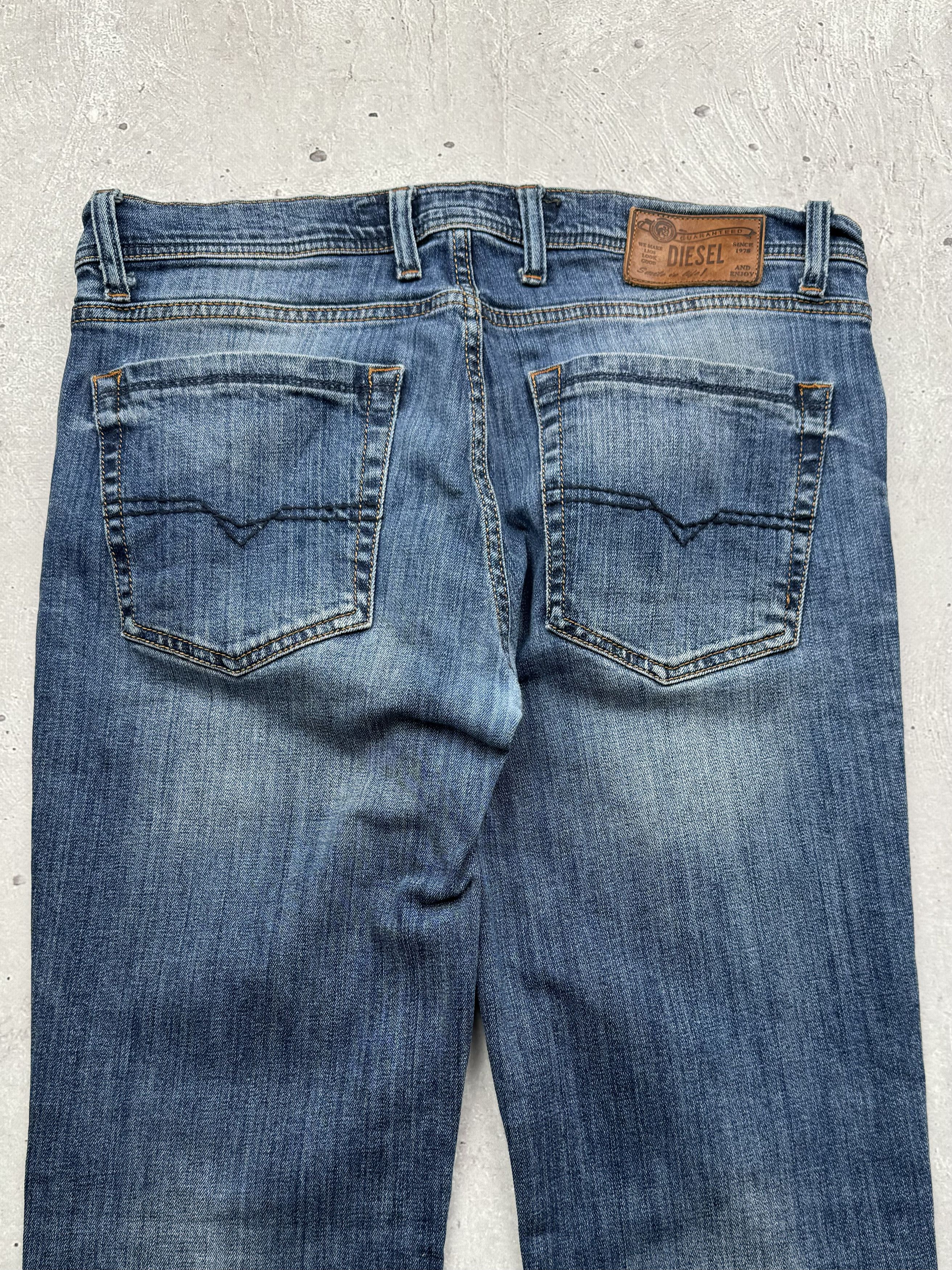 Diesel × Vintage Diesel Vintage Jeans Size US 34 / EU 50 - 7 Thumbnail