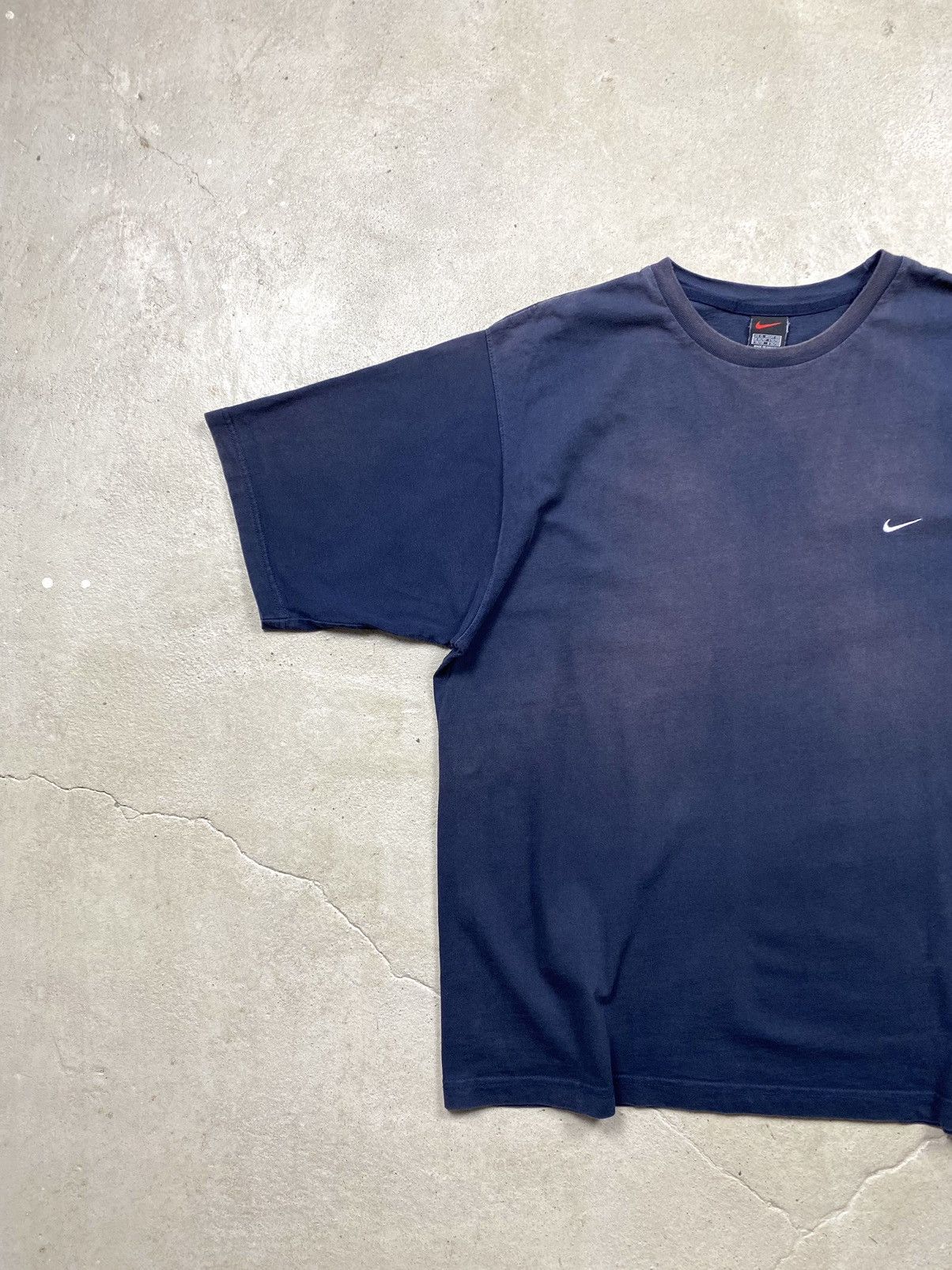 Nike Y2K 90’s Vintage Nike SunFaded Tee T Shirt Tn Zm Hype Size US XL / EU 56 / 4 - 3 Thumbnail