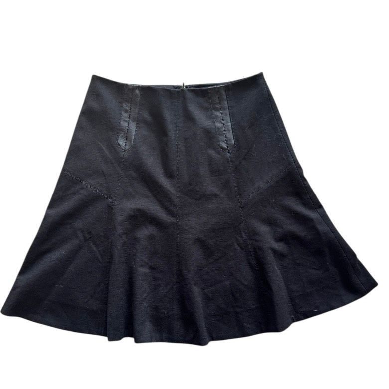 White House Black Market WHBM Black Fit & Flare Skirt Size 4 Size 27" / US 4 / IT 40 - 2 Thumbnail