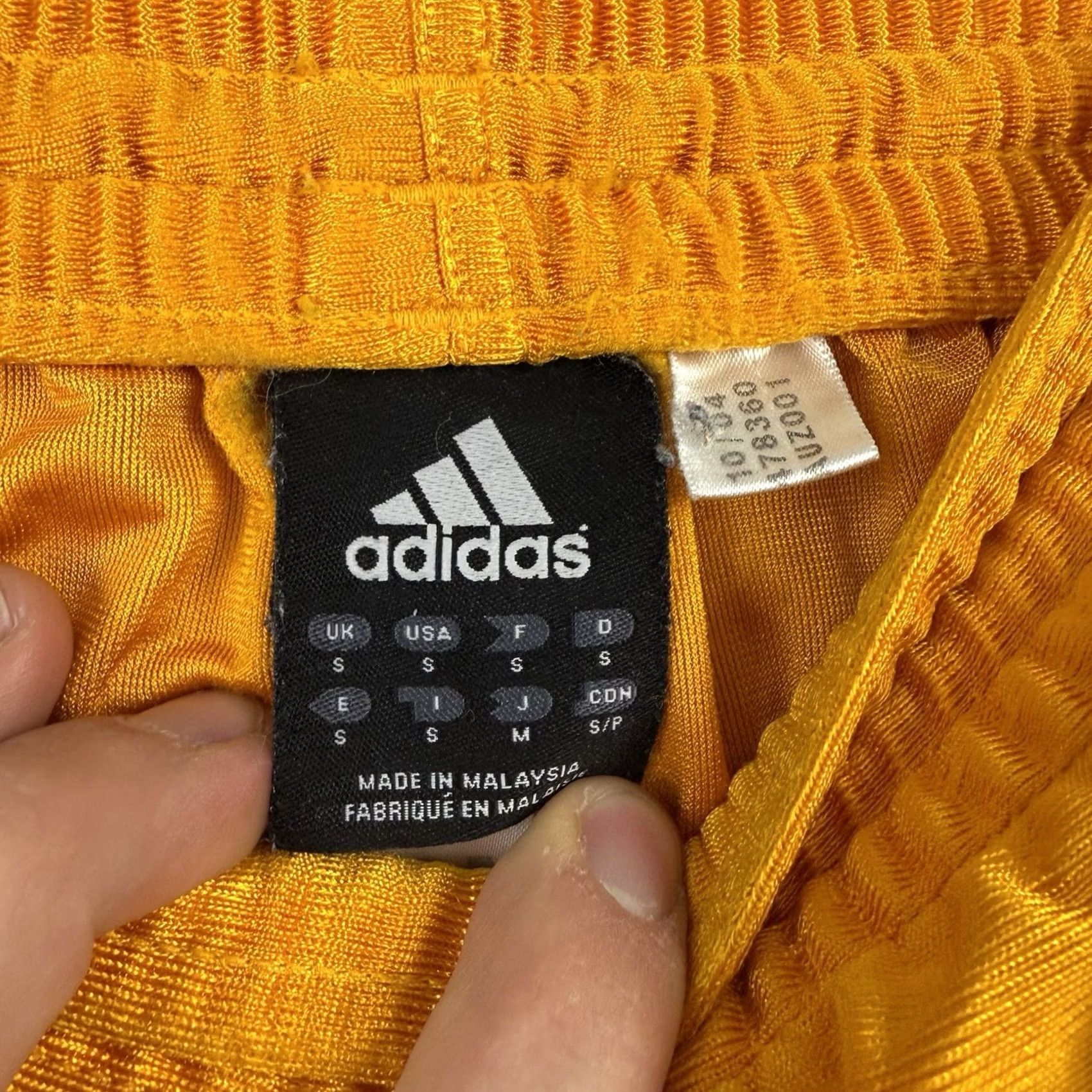 Adidas VINTAGE Adidas Dazzle Shorts Athletic Drawstring M Men's Yellow 100% Polyester Basketball USA 7in Inseam Size US 31 - 4 Thumbnail