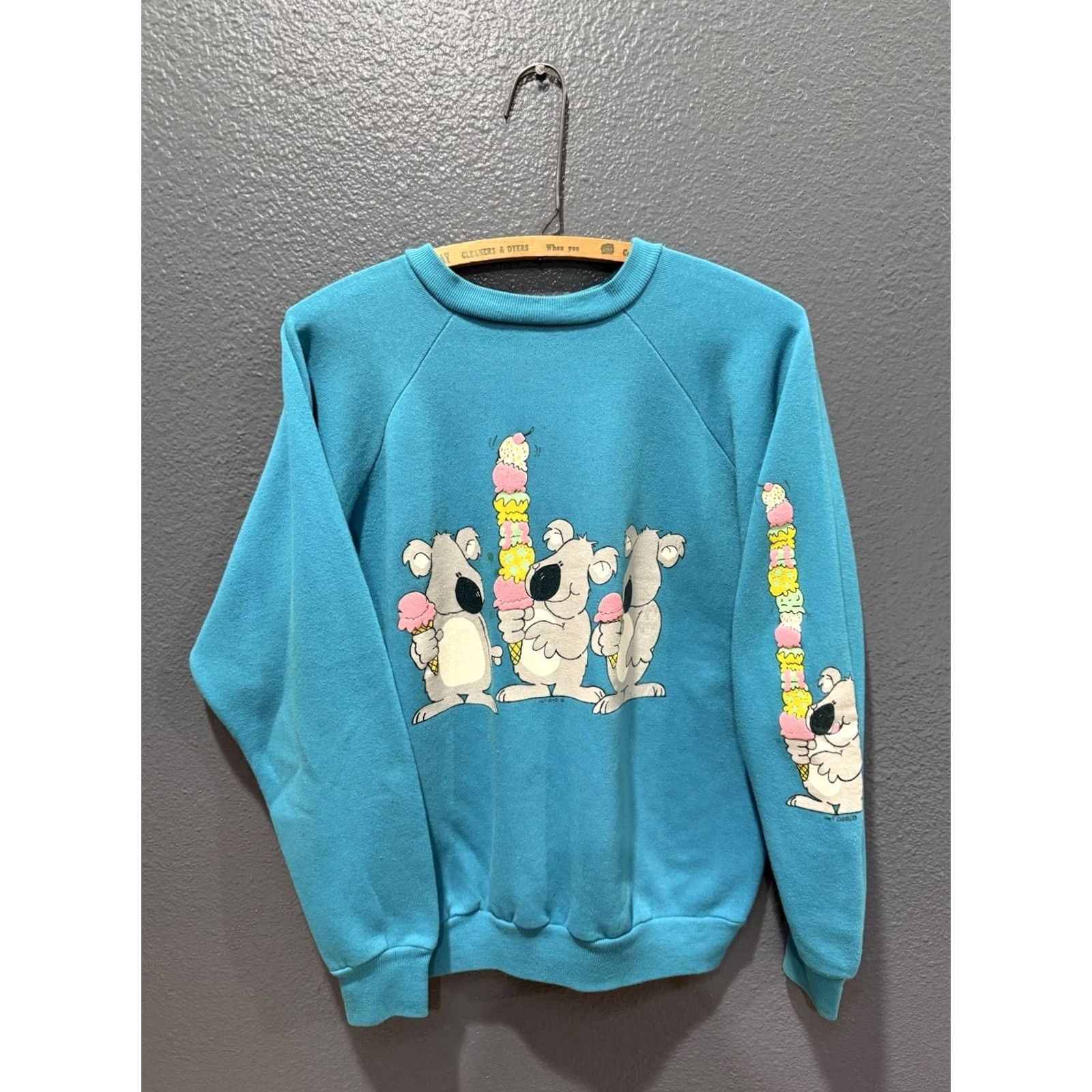 Vintage VINTAGE Koala Bear Ice Cream Blue Graphic Sweatshirt M/L Men Pullover 80s Shirt Womens Mens Boys Girls Size US L / EU 52-54 / 3 - 3 Thumbnail