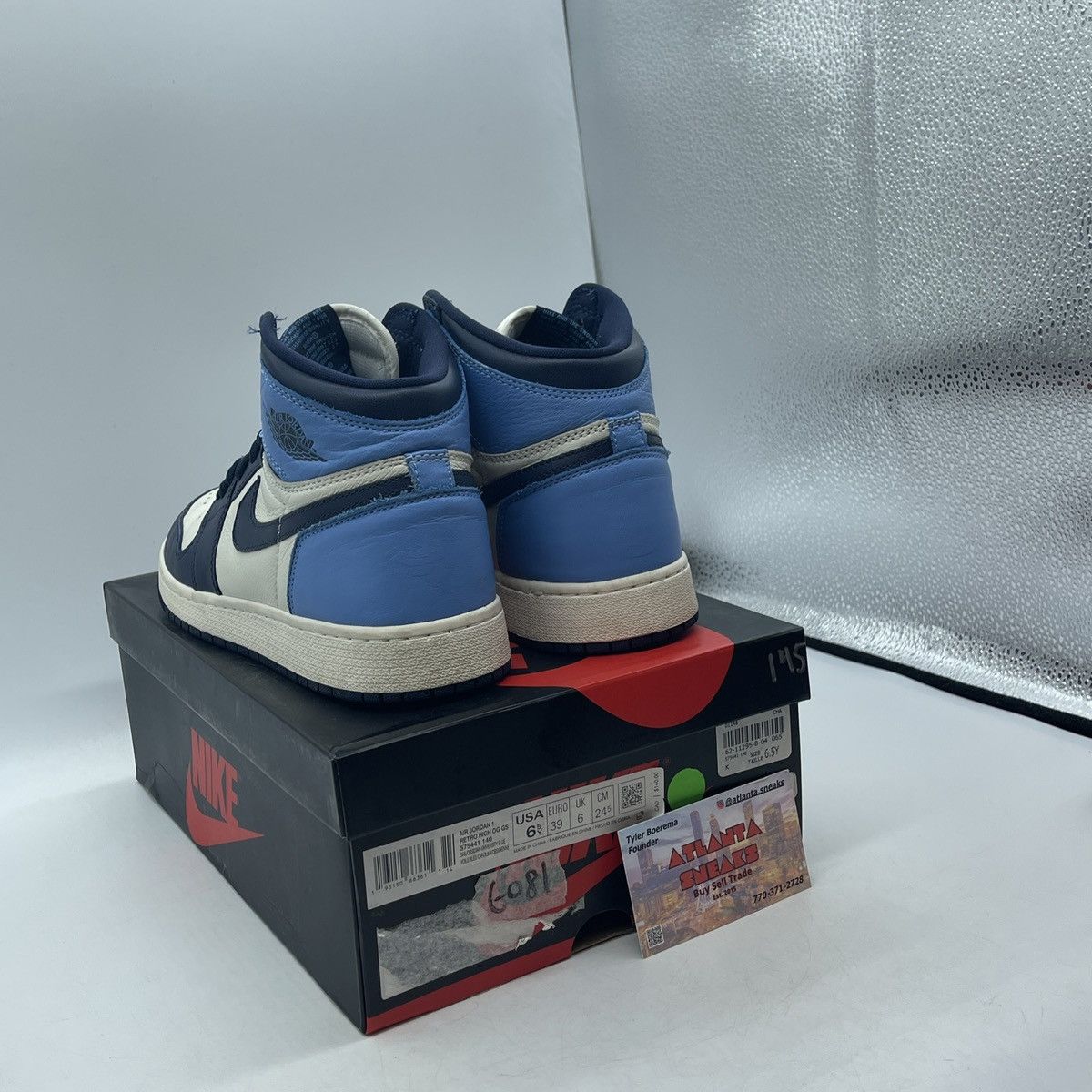 Jordan Brand Air Jordan 1 high obsidian Size US 6.5 / EU 39-40 - 4 Thumbnail