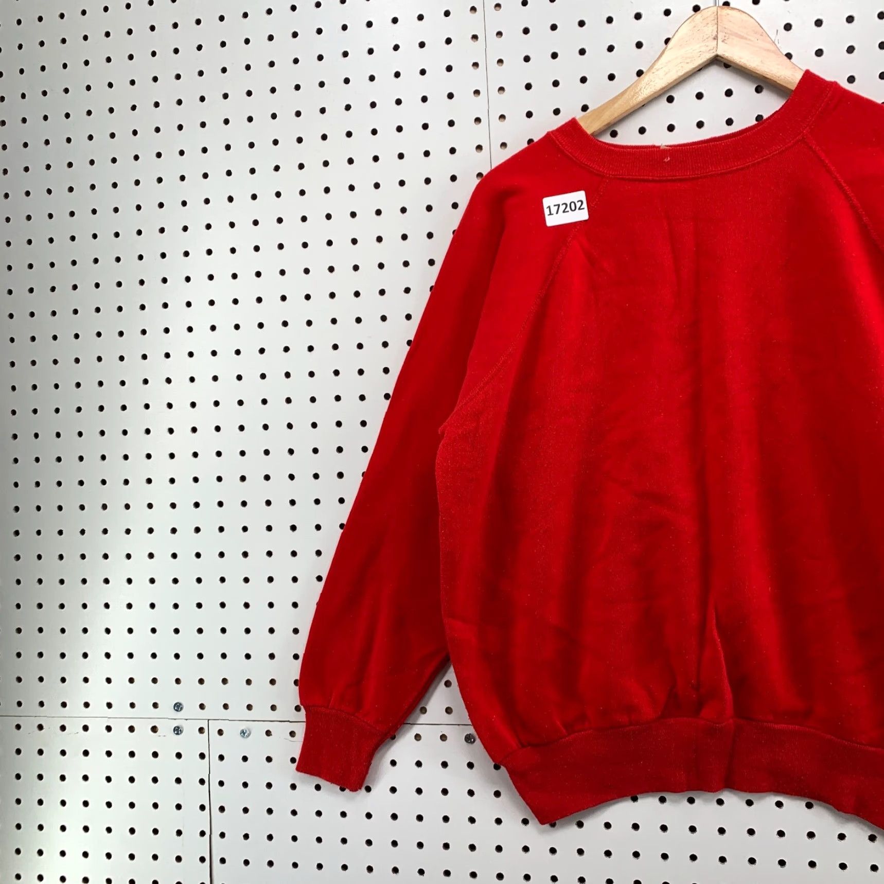 Vintage VINTAGE Reeves Sweatshirt Crew Neck Red Adult Small 21X23 80s Pullover Mens Size US S / EU 44-46 / 1 - 3 Thumbnail