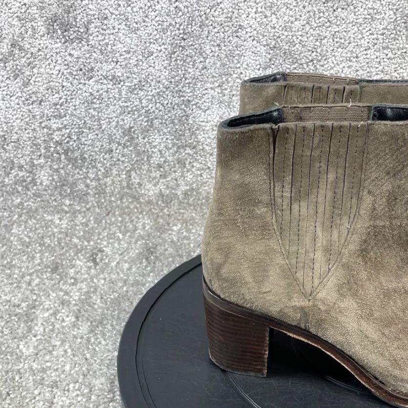 Vintage VINTAGE Wolverine 1000 Mile Samantha Pleet Bootie Womens Size 8.5 M Gray Suede Casual Ankle Block Heel Going Out Size US 6.5 / IT 36.5 - 7 Thumbnail