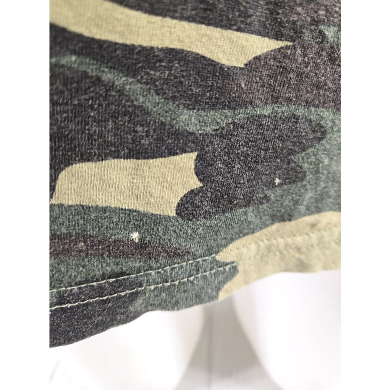 Vintage VINTAGE Horizon Camouflage Long Sleeve Shirt Camouflage XL Men Green Distressed Camo Horizon Tshirt XL Mens Size US XL / EU 56 / 4 - 5 Thumbnail