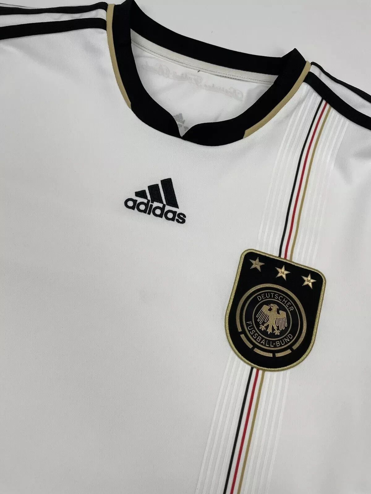 Adidas NATIONAL GERMANY 2010 2011 2012 HOME JERSEY SHIRT SOCCER Size US M / EU 48-50 / 2 - 5 Thumbnail