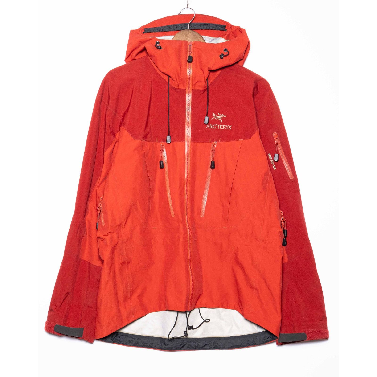 Arc'teryx × Goretex Beta SV Shell - Distortion | Grailed