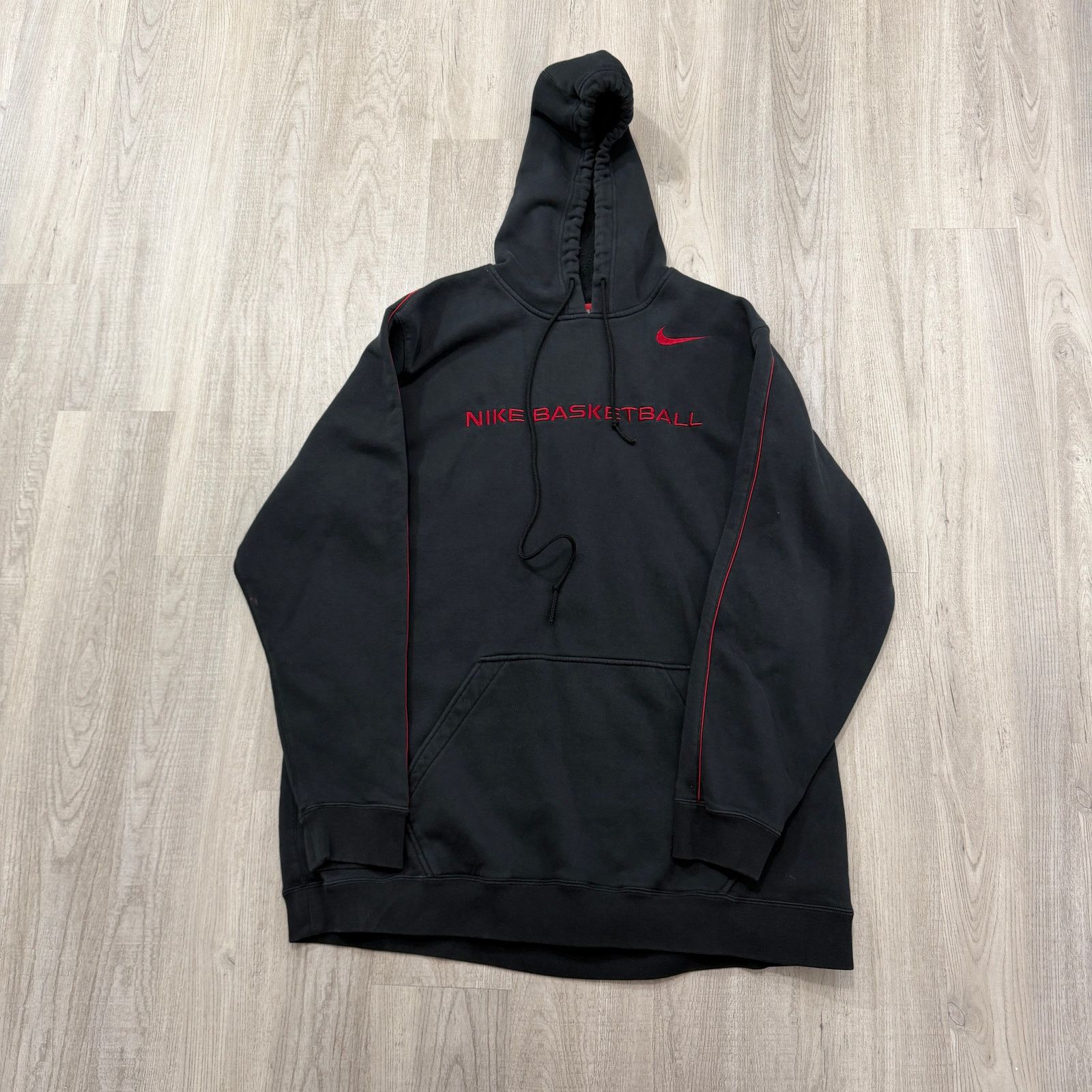 Nike Vintage Nike Basketball Hoodie Men's Extra Large Black 90s Size US XL / EU 56 / 4 - 1 Thumbnail