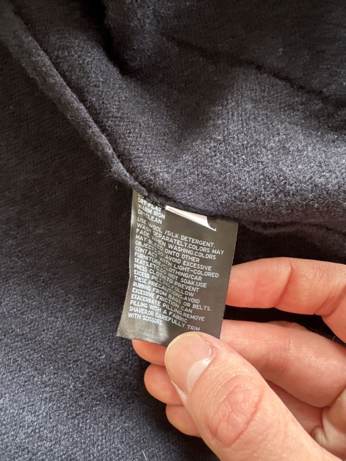 Uniqlo Navy Wool Cardigan Size US M / EU 48-50 / 2 - 3 Thumbnail